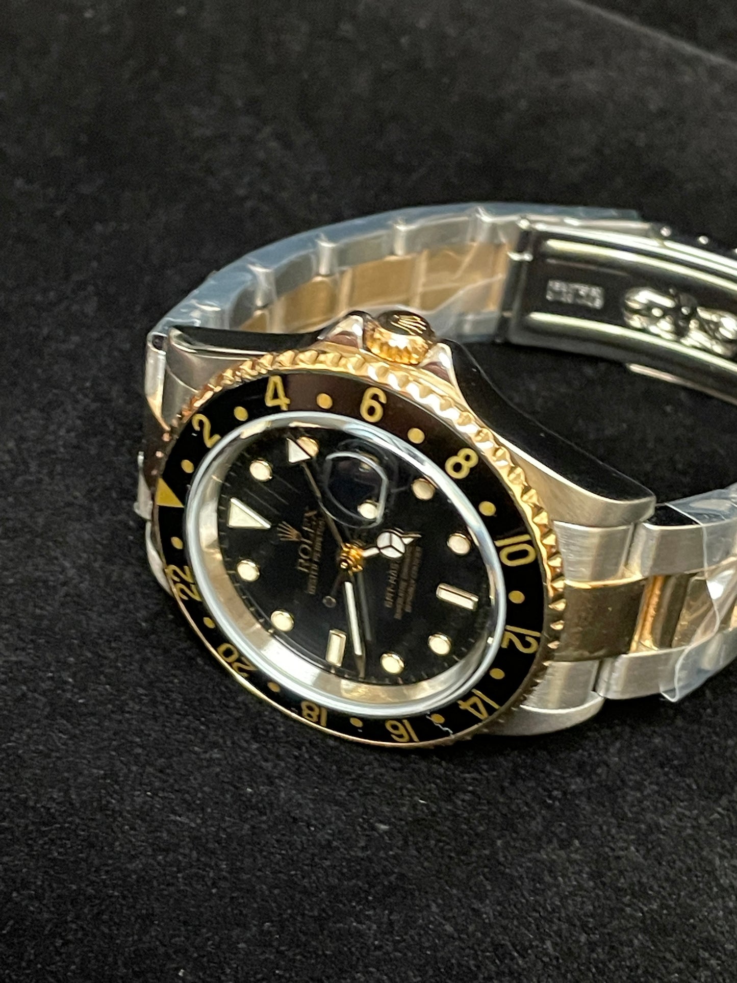 2006 GMT-Master 16713 Black Dial TT 18kt Gold Thru Oyster With Papers 40mm