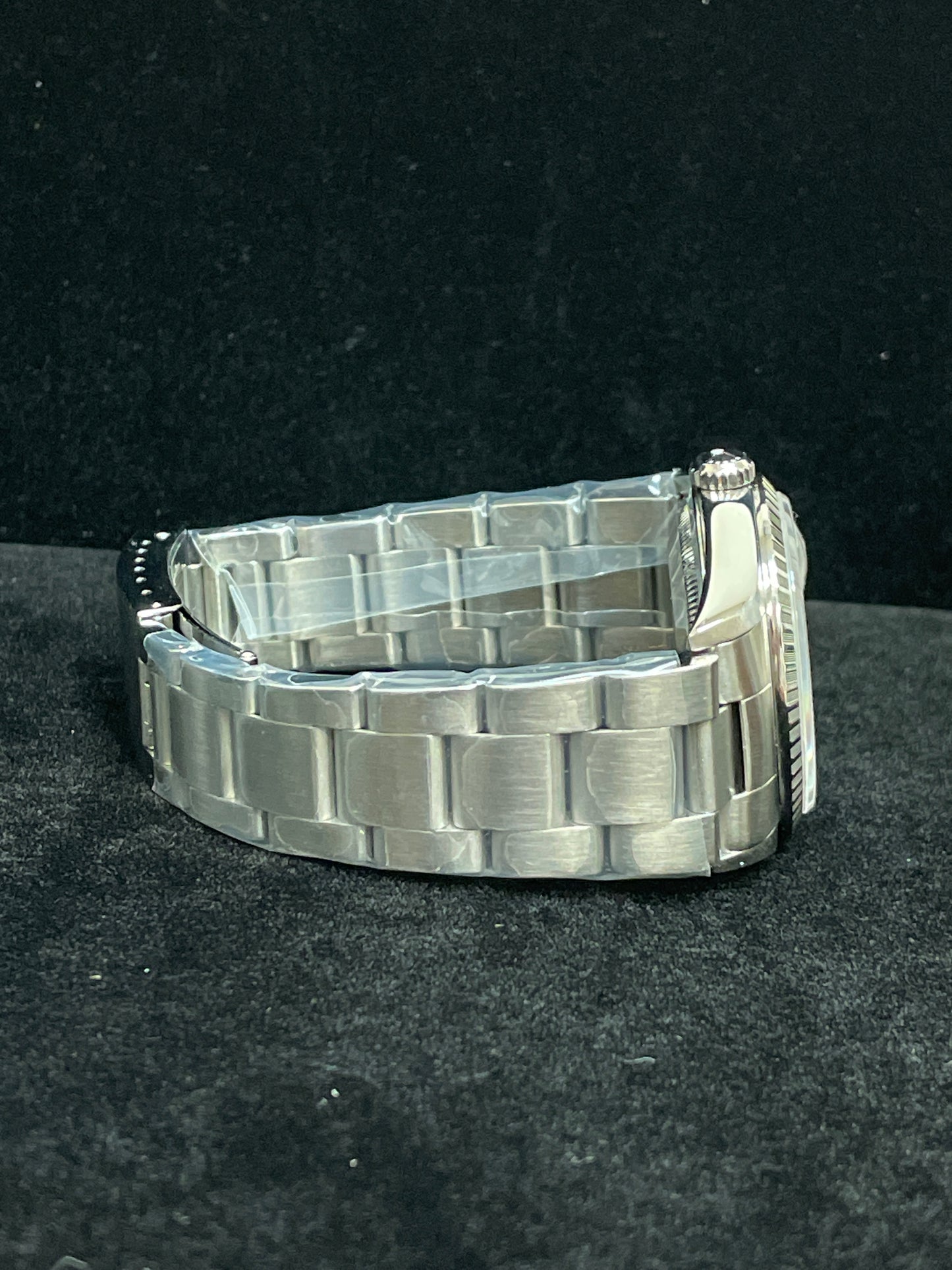2001 Rolex Datejust 16220 White Roman Dial SS Oyster No Holes Case 36mm