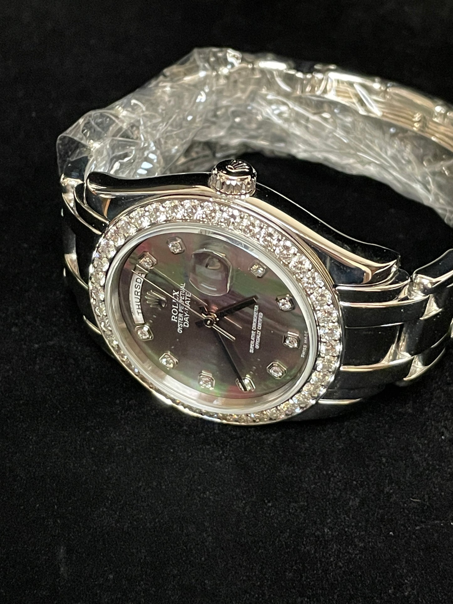 1999 Rolex Day-Date 18946 Tahitian MOP Diamond Dial Platinum Masterpiece 39mm