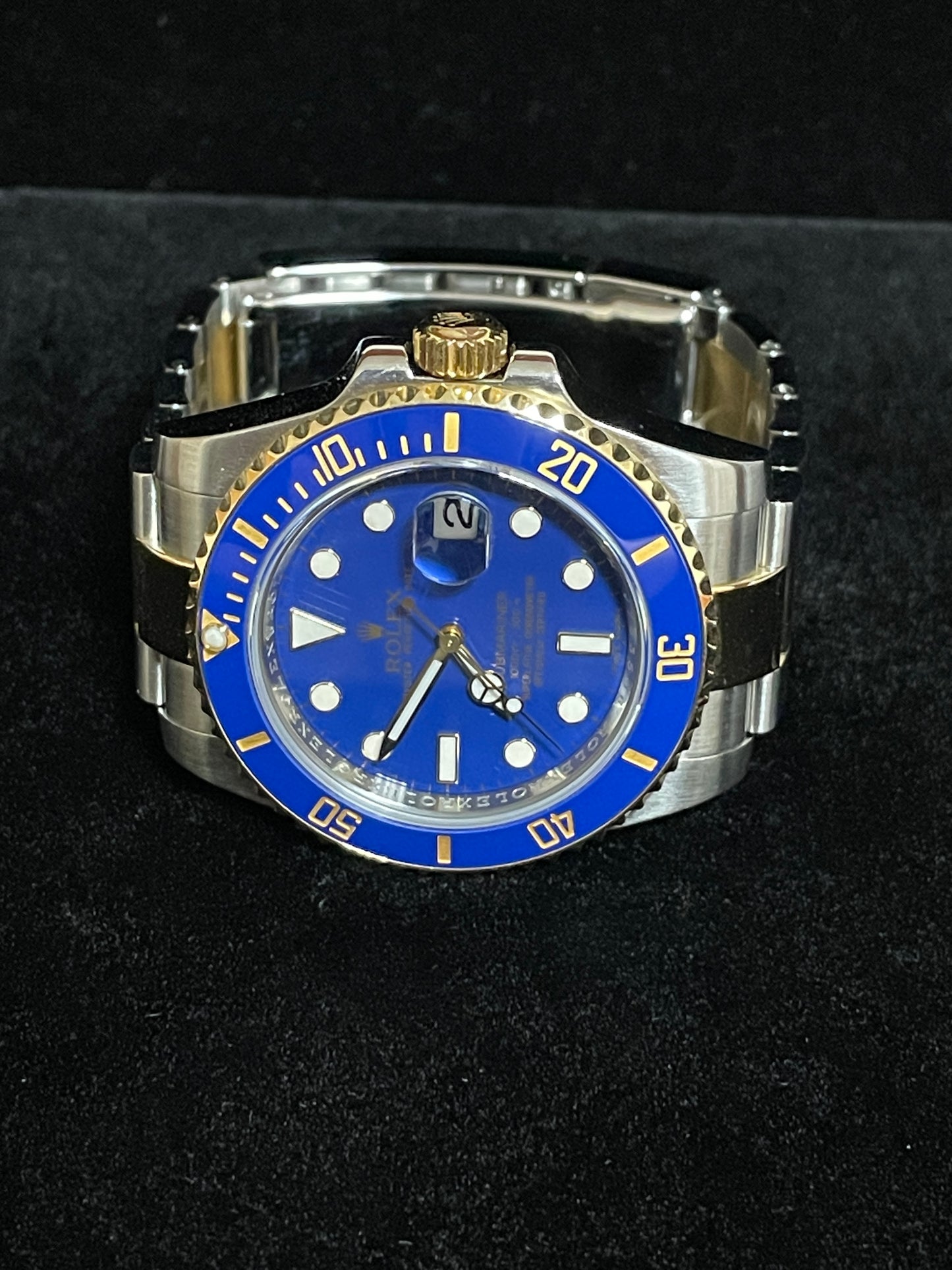 2010 Rolex Submariner Bluesy 116613LB Blue Dial TT 18kt Oyster With Papers 40mm