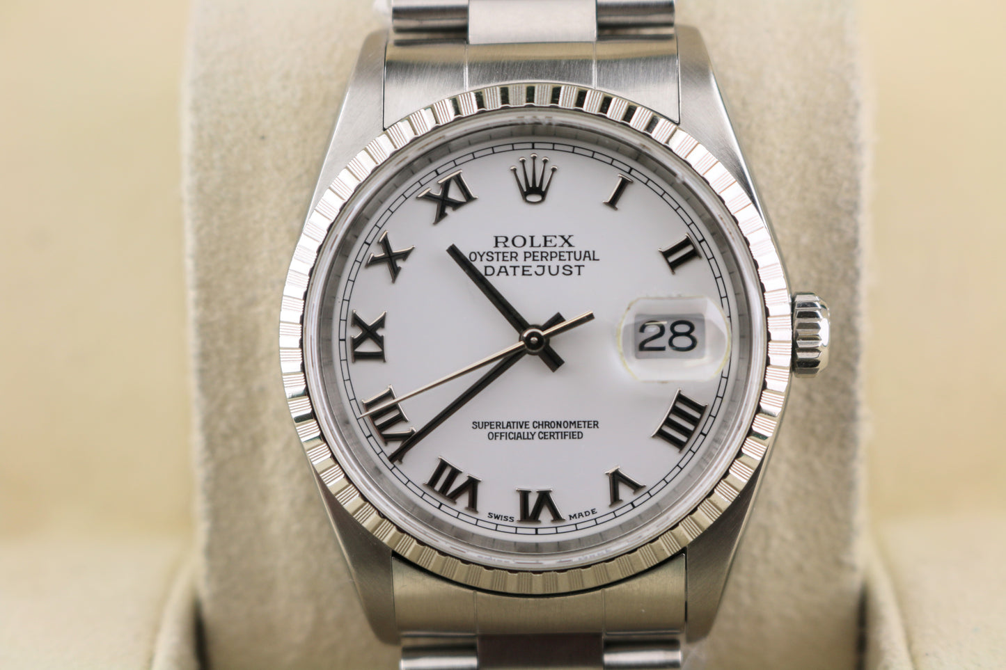 2001 Rolex Datejust 16220 White Roman Dial SS Oyster No Holes Case 36mm