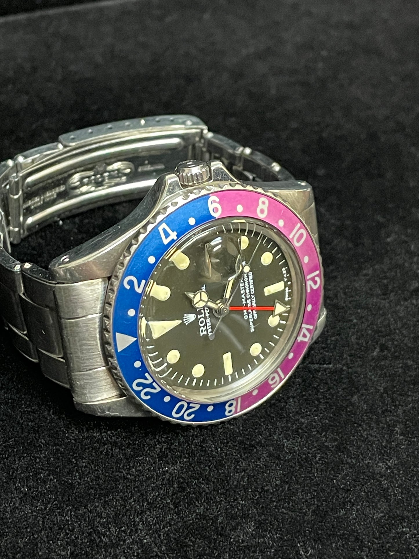 1967 Rolex GMT-Master Fuchsia 1675 Black Dial SS Rivet No Papers 40mm