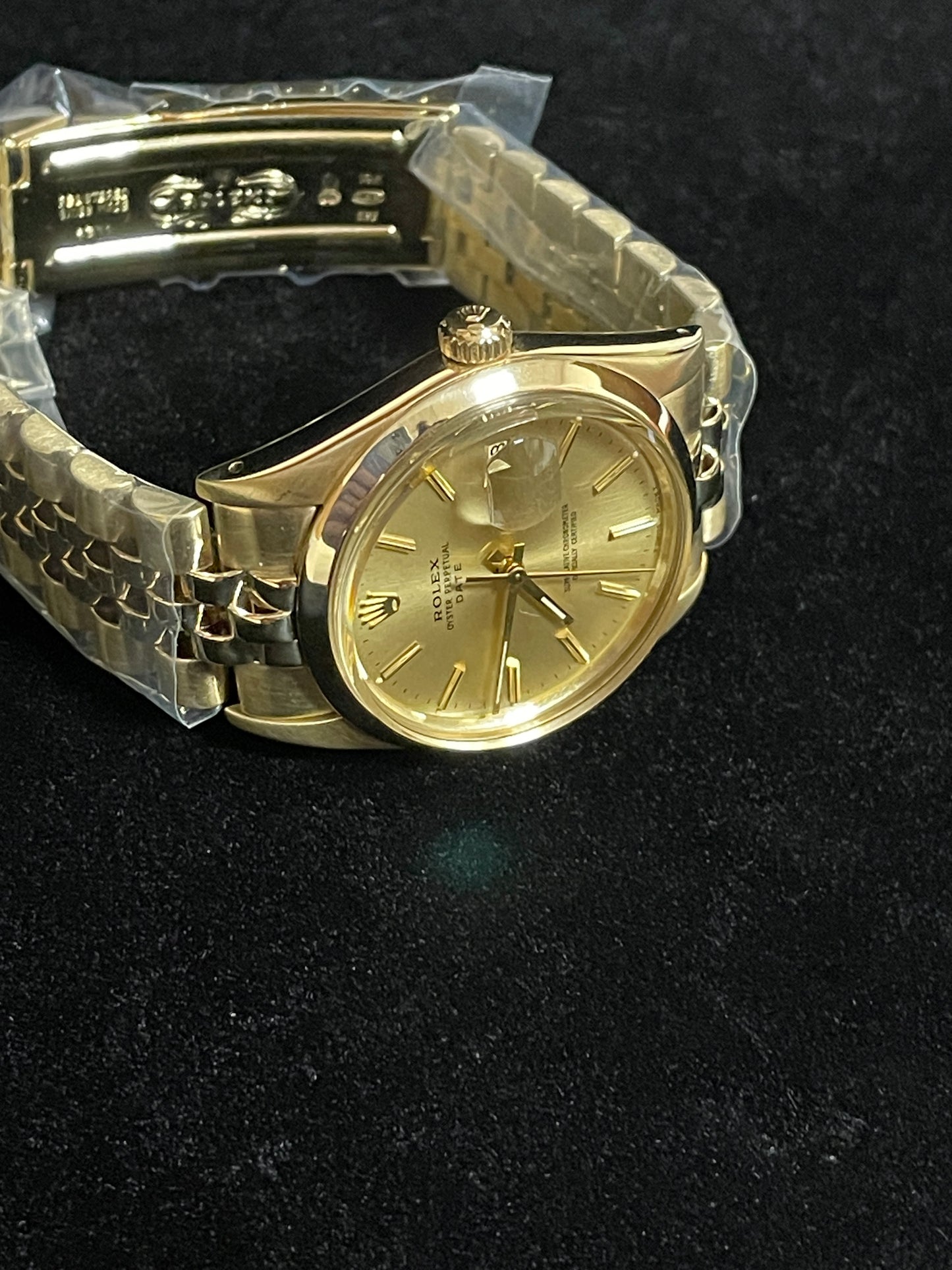1986 Rolex Date 15007 Chevy Award Champagne Dial Solid Gold 14kt Jubilee 34mm