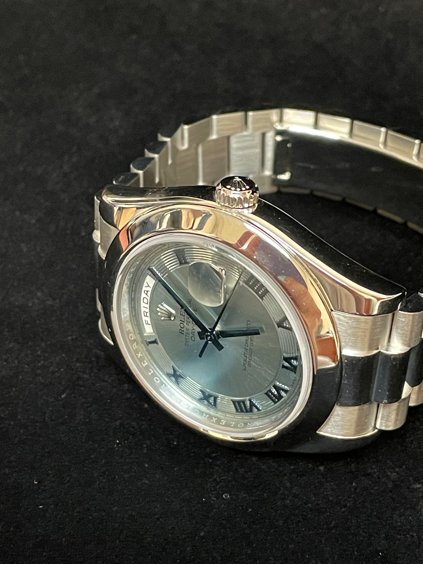 2010 Rolex Day-Date 218206 Ice Blue Roman Dial Platinum President No Papers 41mm