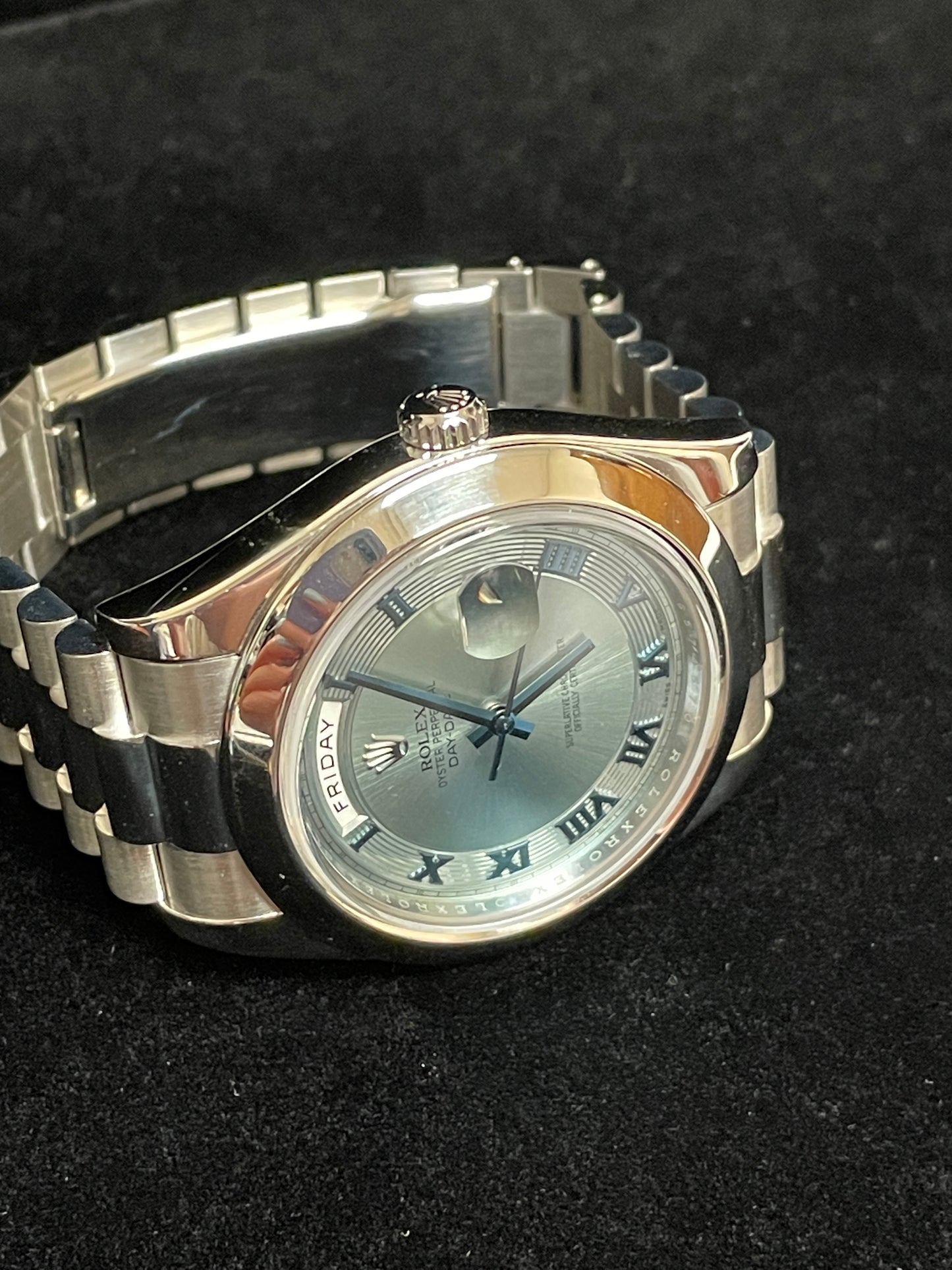 2010 Rolex Day-Date 218206 Ice Blue Roman Dial Platinum President No Papers 41mm