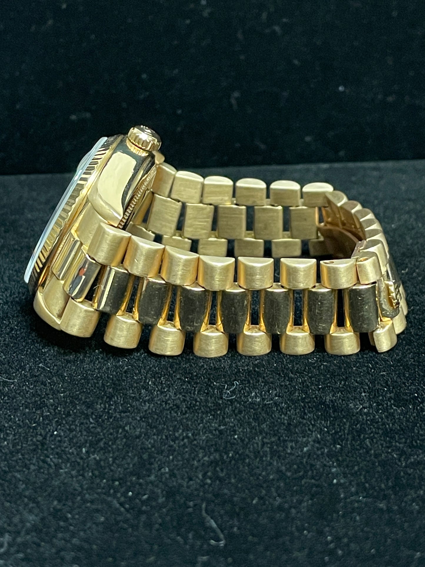 1979 Rolex Day-Date 18038 Black Dial German Day wheel 18kt President 36mm