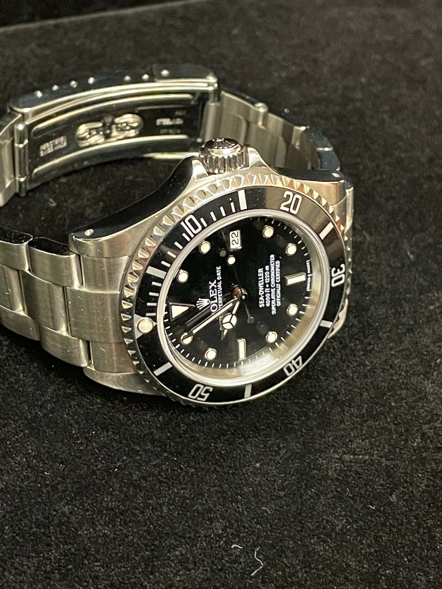 2000 Rolex Sea-Dweller 16600 Black Dial SS Oyster With Papers 40mm