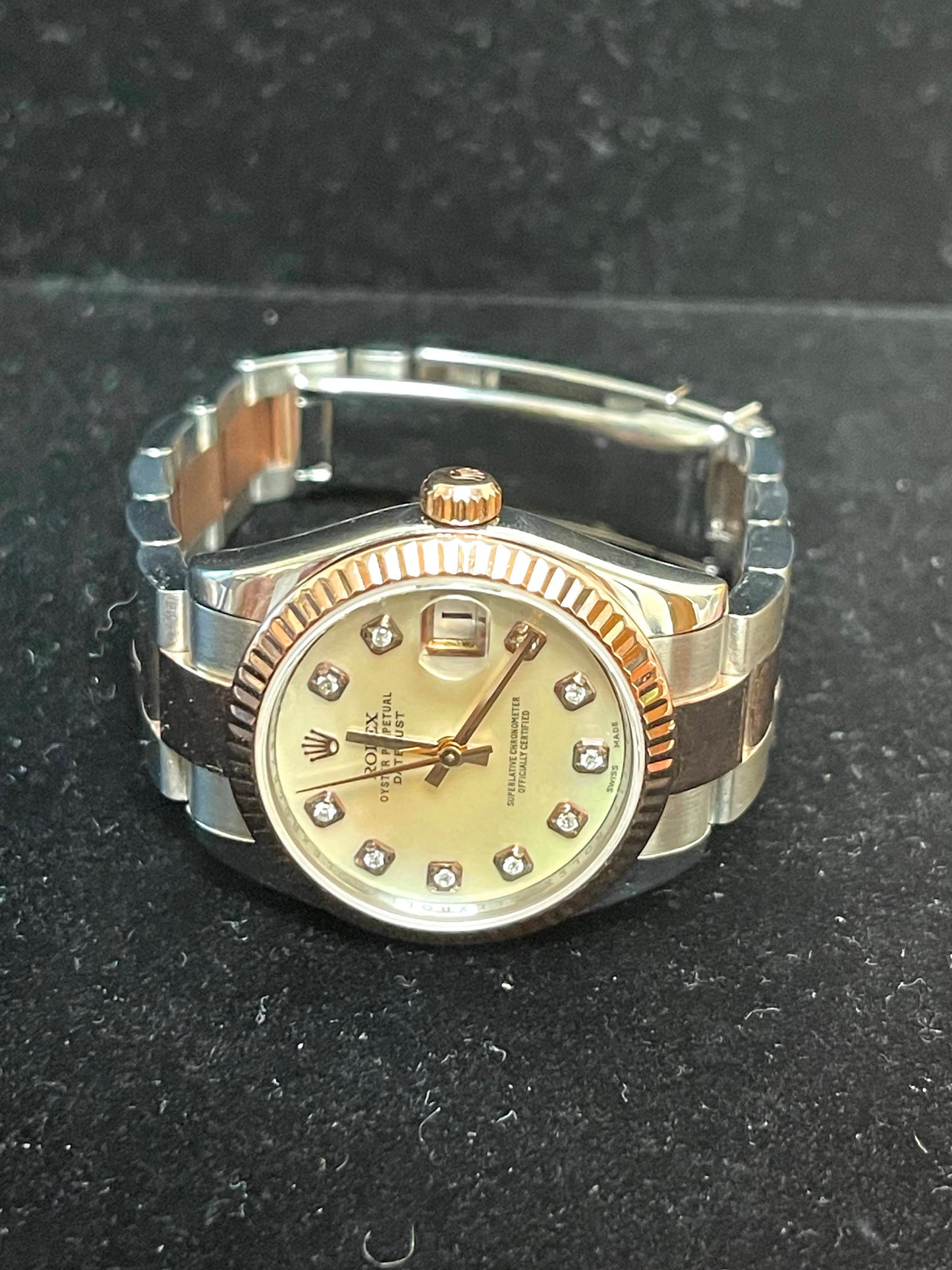 2009 Rolex Midsize Datejust 178271 White MOP Diamond Dial RG Oyster 31mm