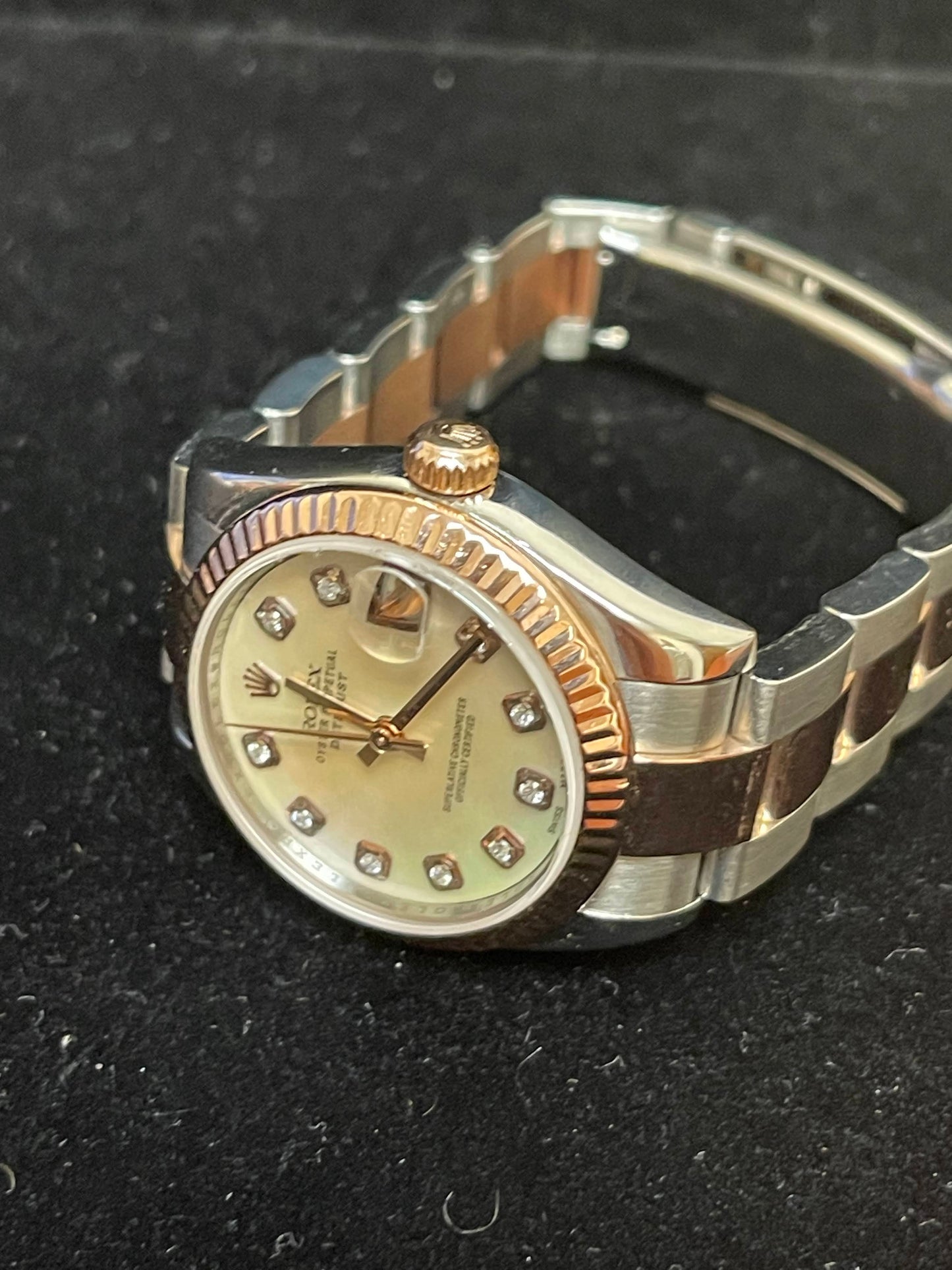2009 Rolex Midsize Datejust 178271 White MOP Diamond Dial RG Oyster 31mm