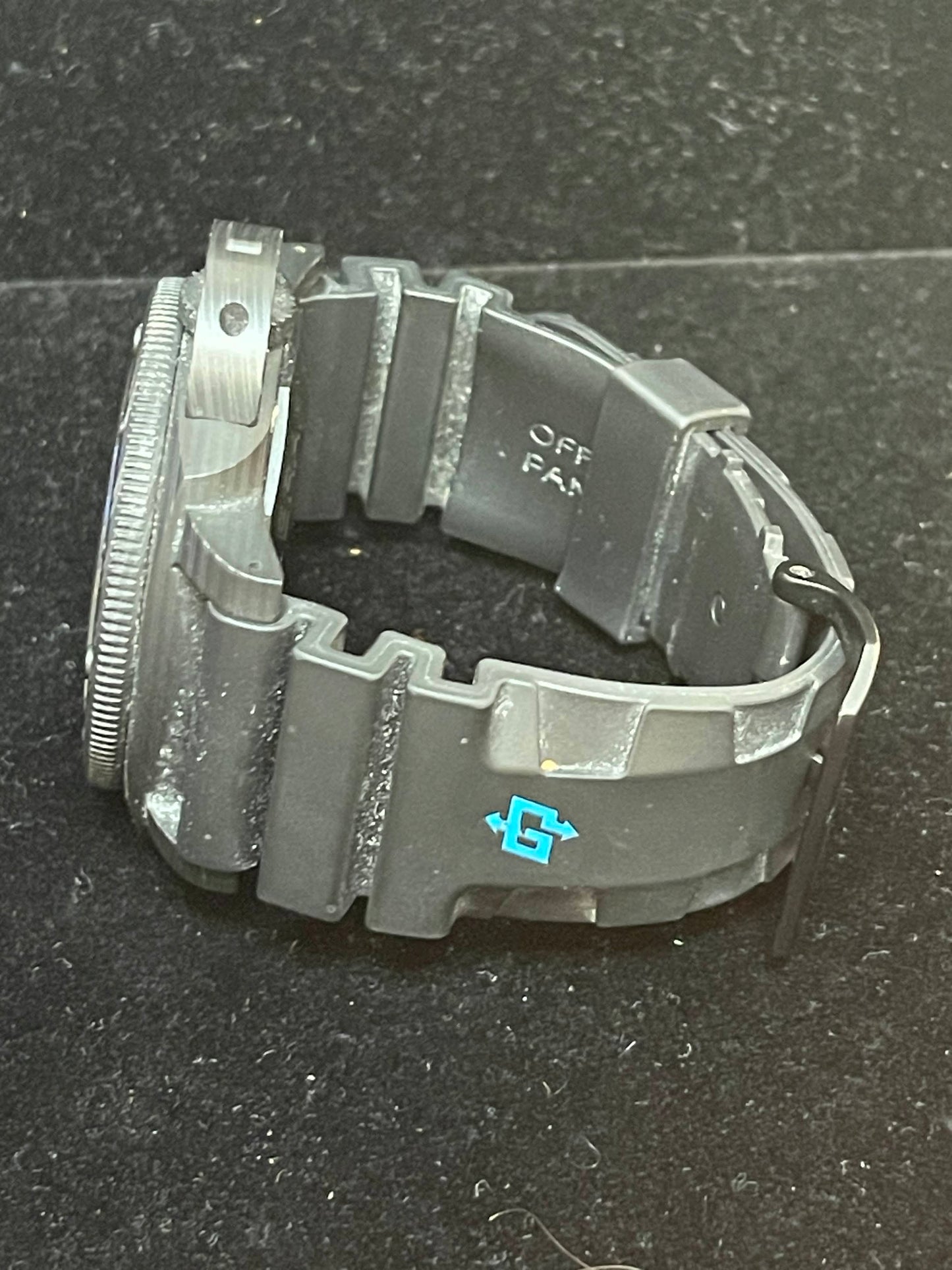 Panerai Luminor Submersible Pam00616 Black Dial Rubber Strap No Papers 47mm