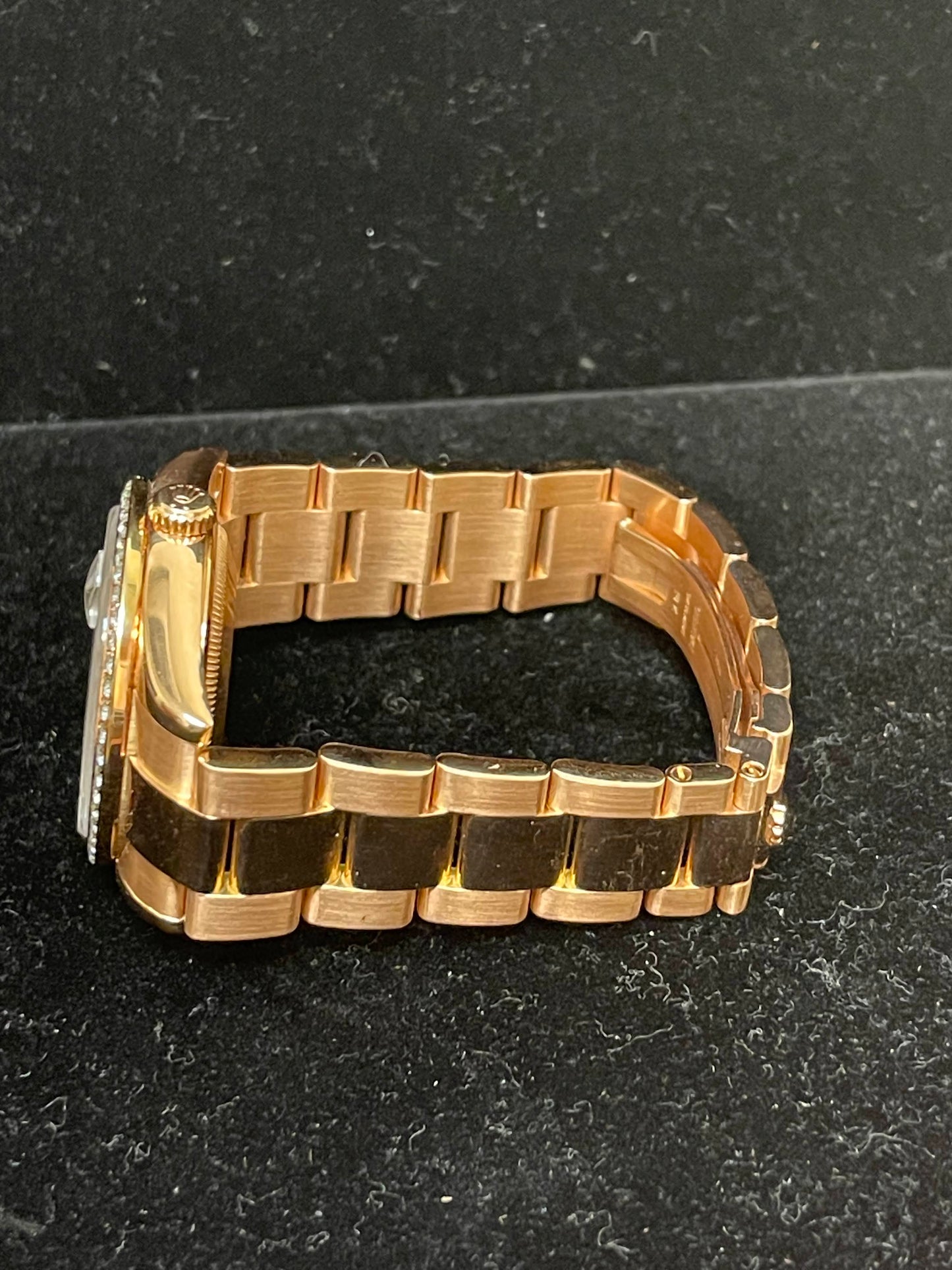 2002 Rolex Day-Date 118205 Everrose Dial 18kt Rose Gold W/Diamond Bezel 36mm