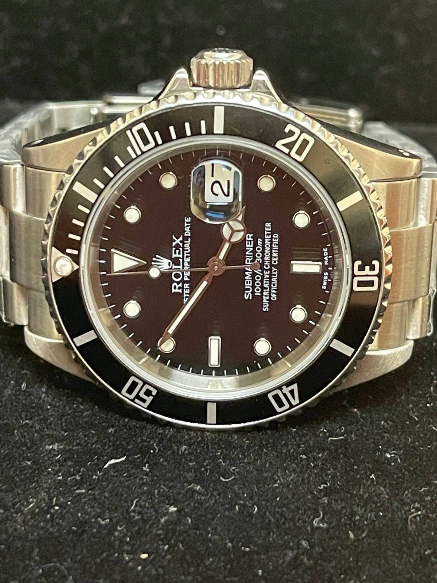 2001 Rolex Submariner Date 16610 Black Dial SS Oyster With Papers 40mm