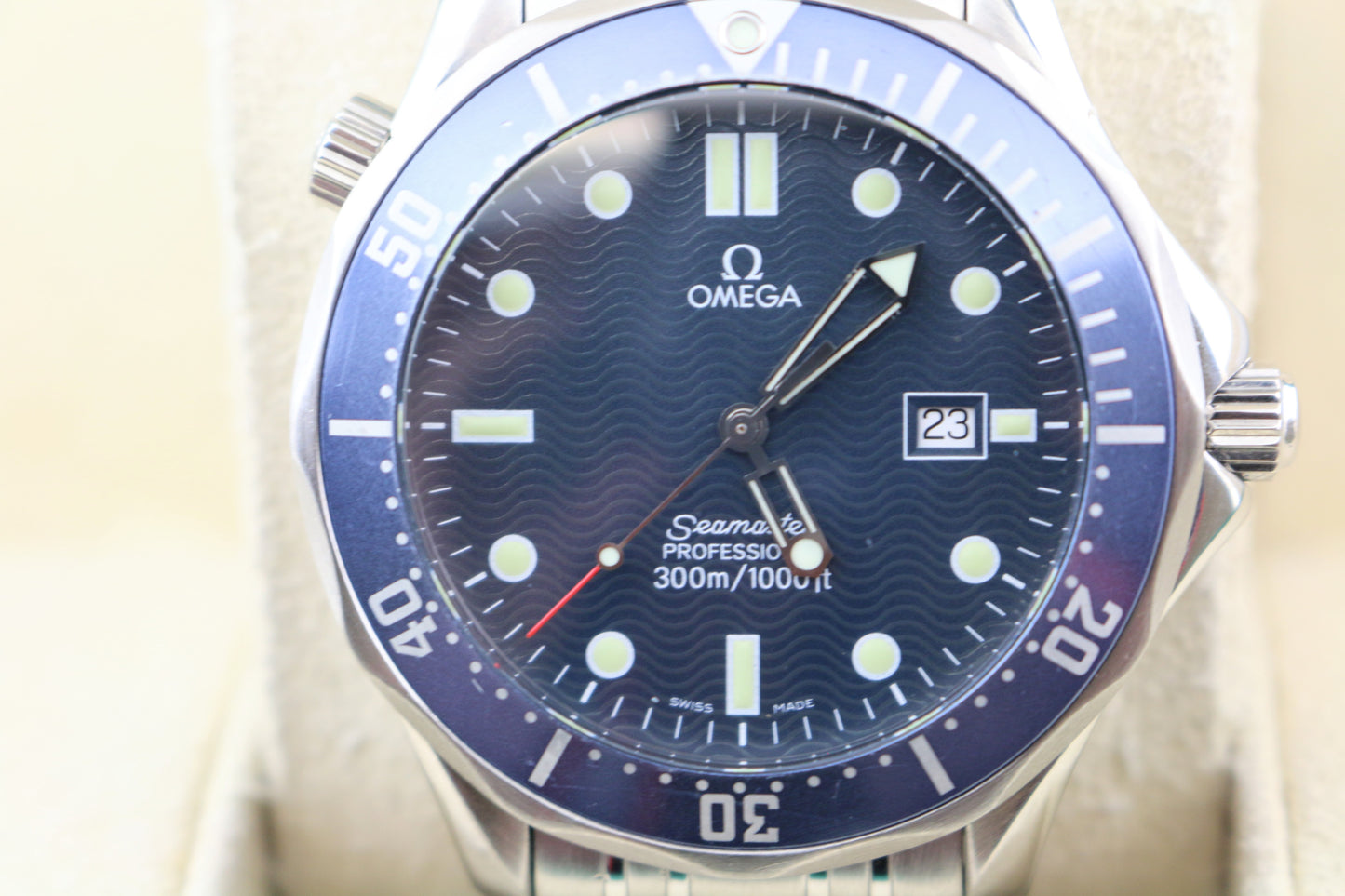 Omega Seamaster Professional 2541.80 Blue Dial SS Oyster With Pictogram 41mm