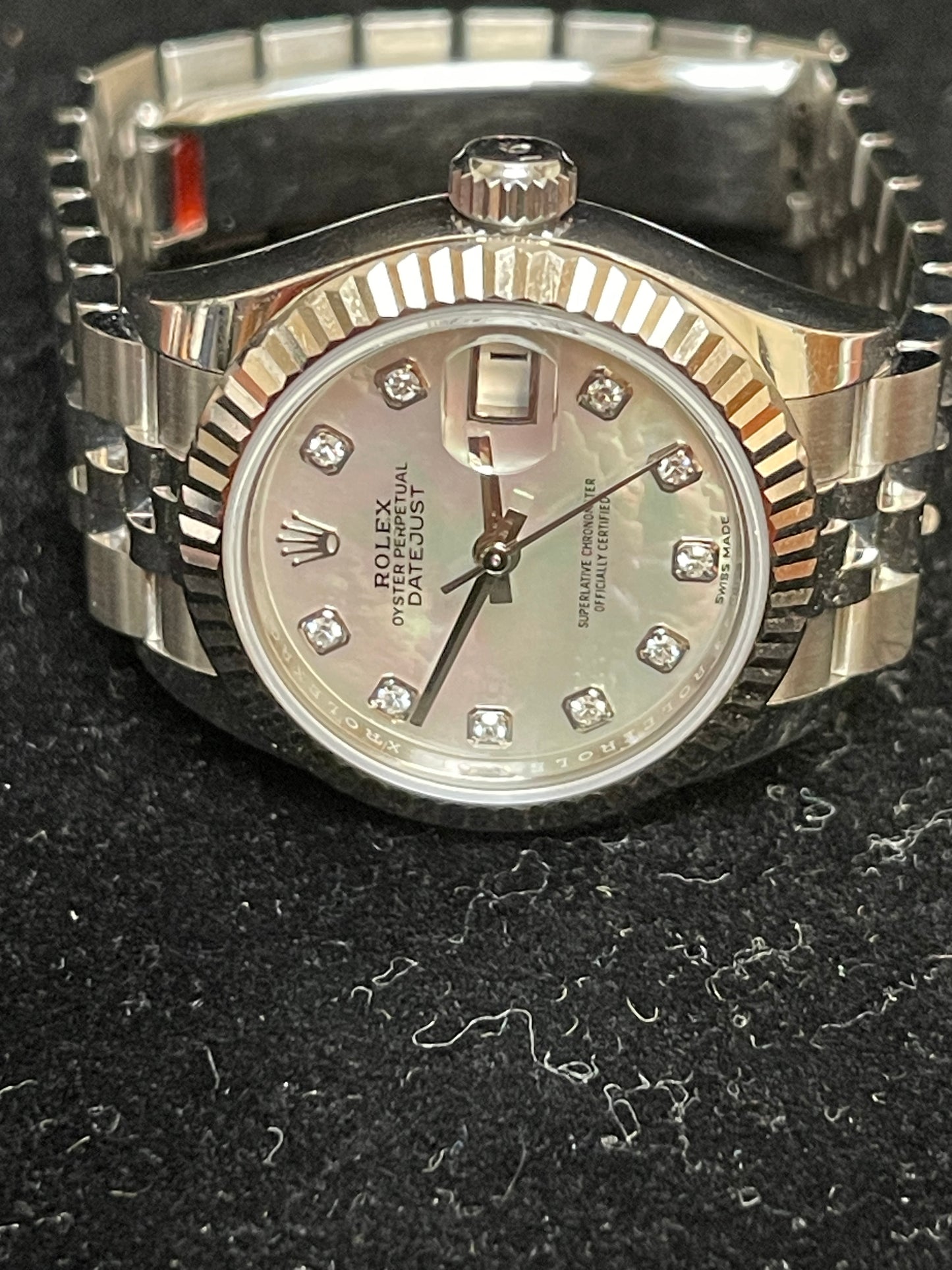 2022 Rolex Ladies Datejust 279174 White Mop Diamond Dial SS Jubilee 28mm