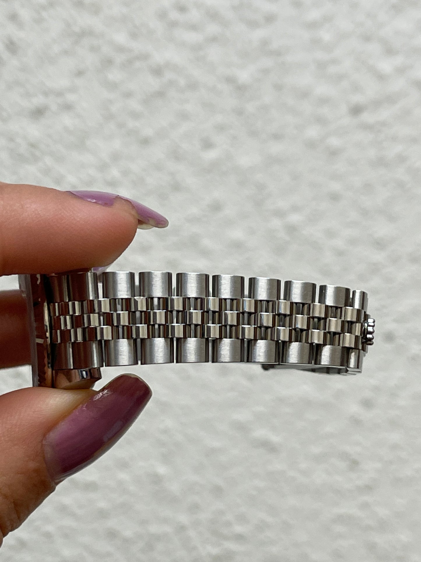 2022 Rolex Ladies Datejust 279174 White Mop Diamond Dial SS Jubilee 28mm