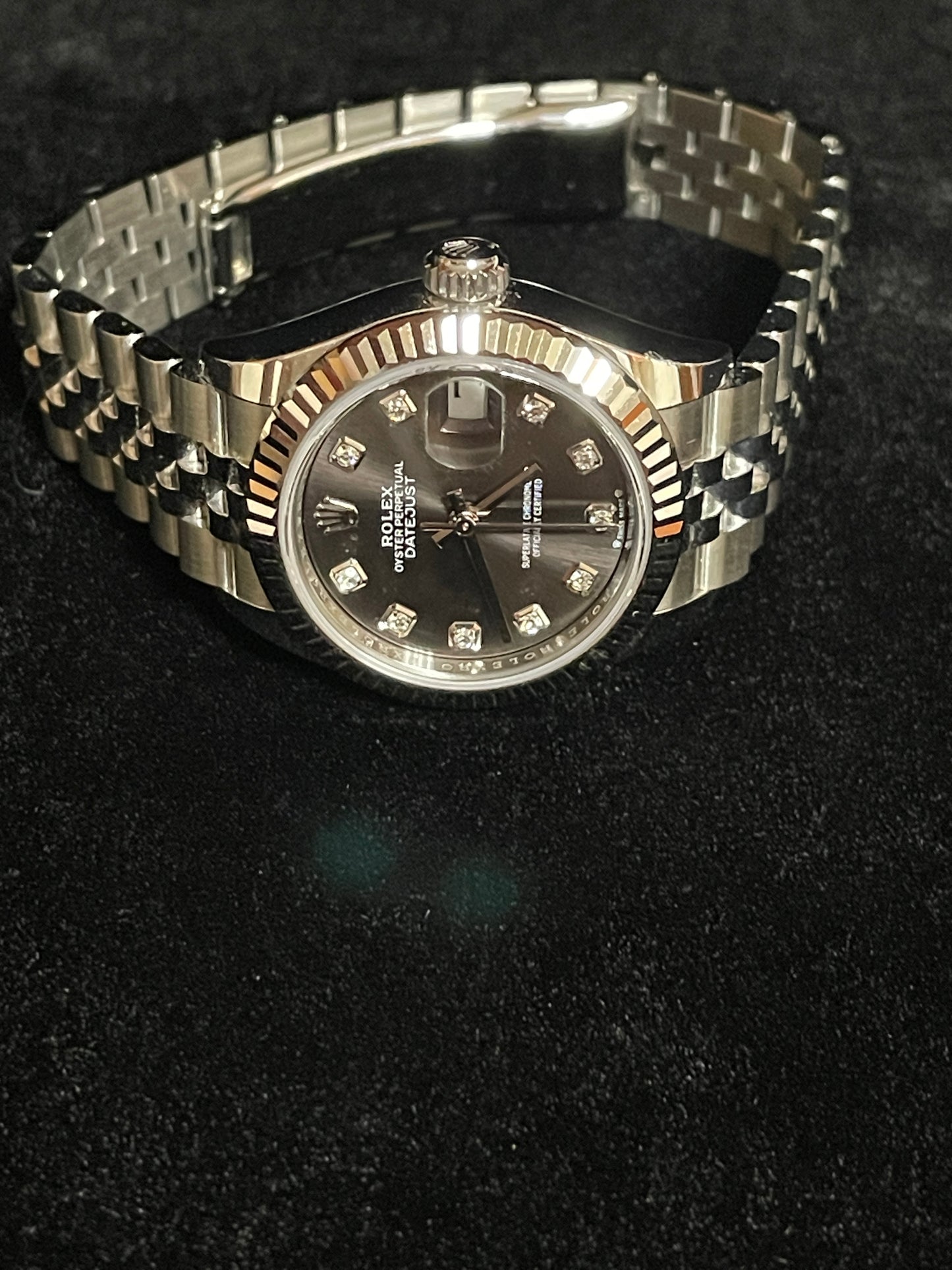 OHA 2024 Rolex Ladies Datejust 279174 Rhodium Diamond Dial SS Jubilee W Papers 28mm