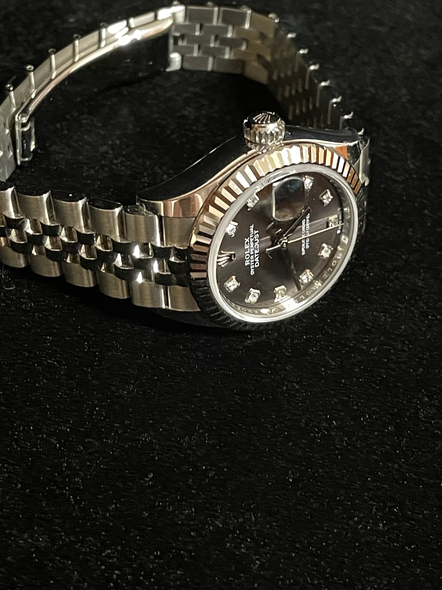 OHA 2024 Rolex Ladies Datejust 279174 Rhodium Diamond Dial SS Jubilee W Papers 28mm