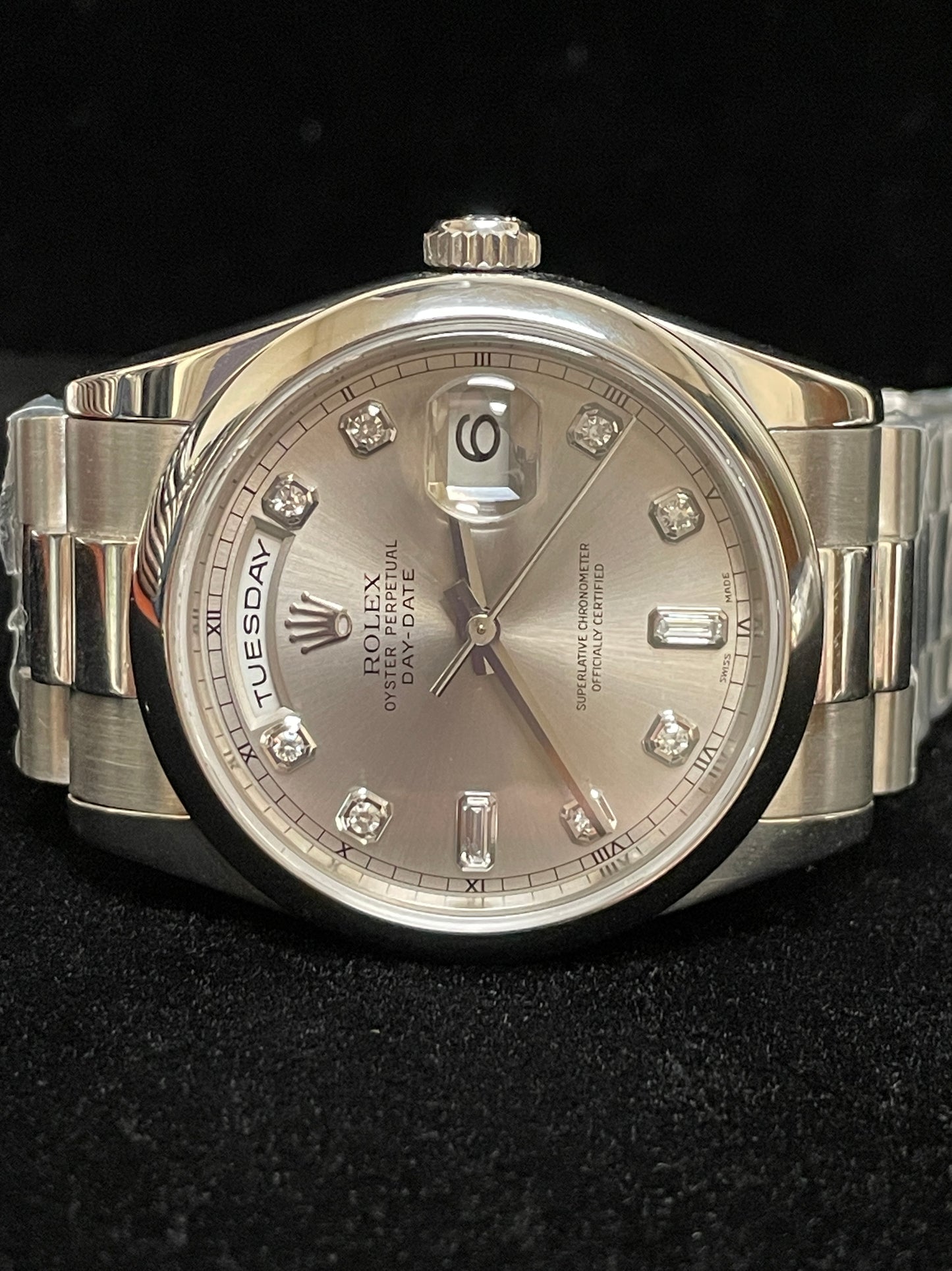 2000 Rolex Platinum Day-Date 118206 Silver Diamond Dial President No Papers 36mm