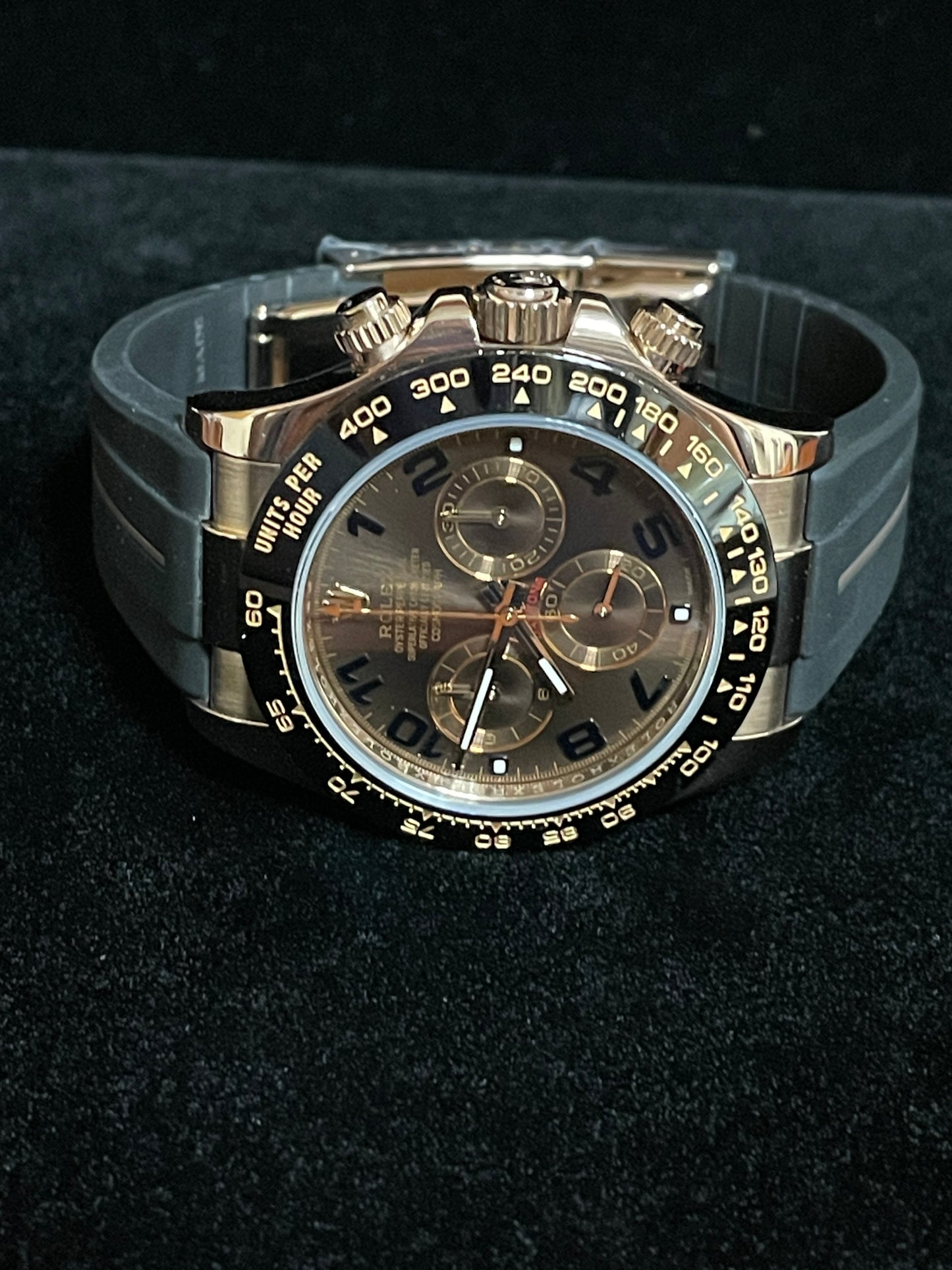 2016 Rolex Daytona 116515 Chocolate Arabic Dial 18kt RG Black RubberB Strap 40mm