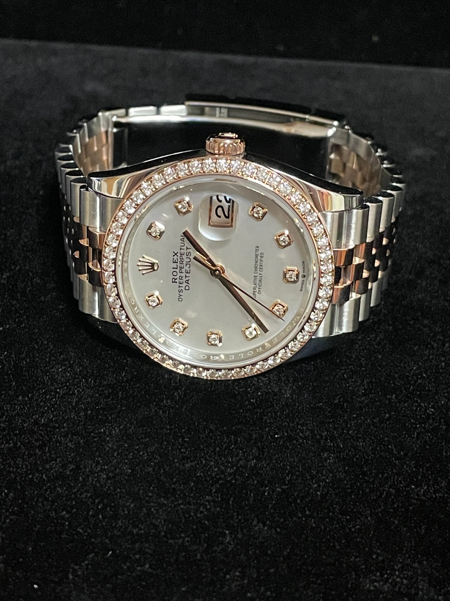 OHA 2023 Rolex Datejust 126281RBR White MOP Diam Dial + Bezel TT Jubilee Papers 36mm