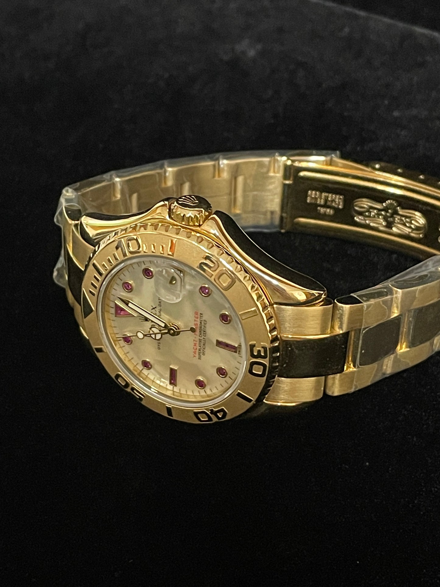 1997 Rolex Yacht-Master 168628 Ruby MOP Dial YG 18kt Oyster No Papers 35mm