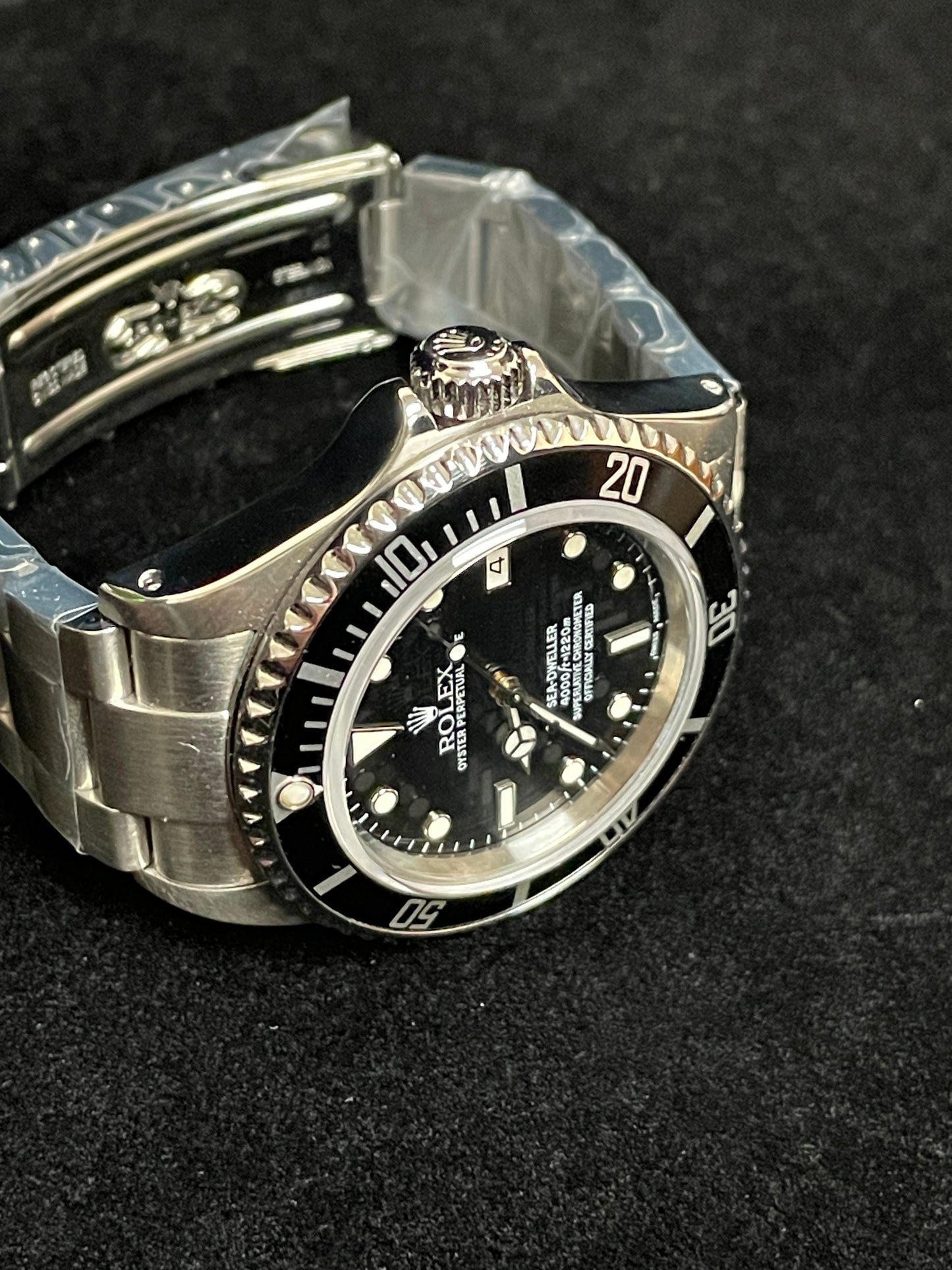 2002 Rolex Sea-Dweller 16600 Black Dial SS Oyster No Papers 40mm