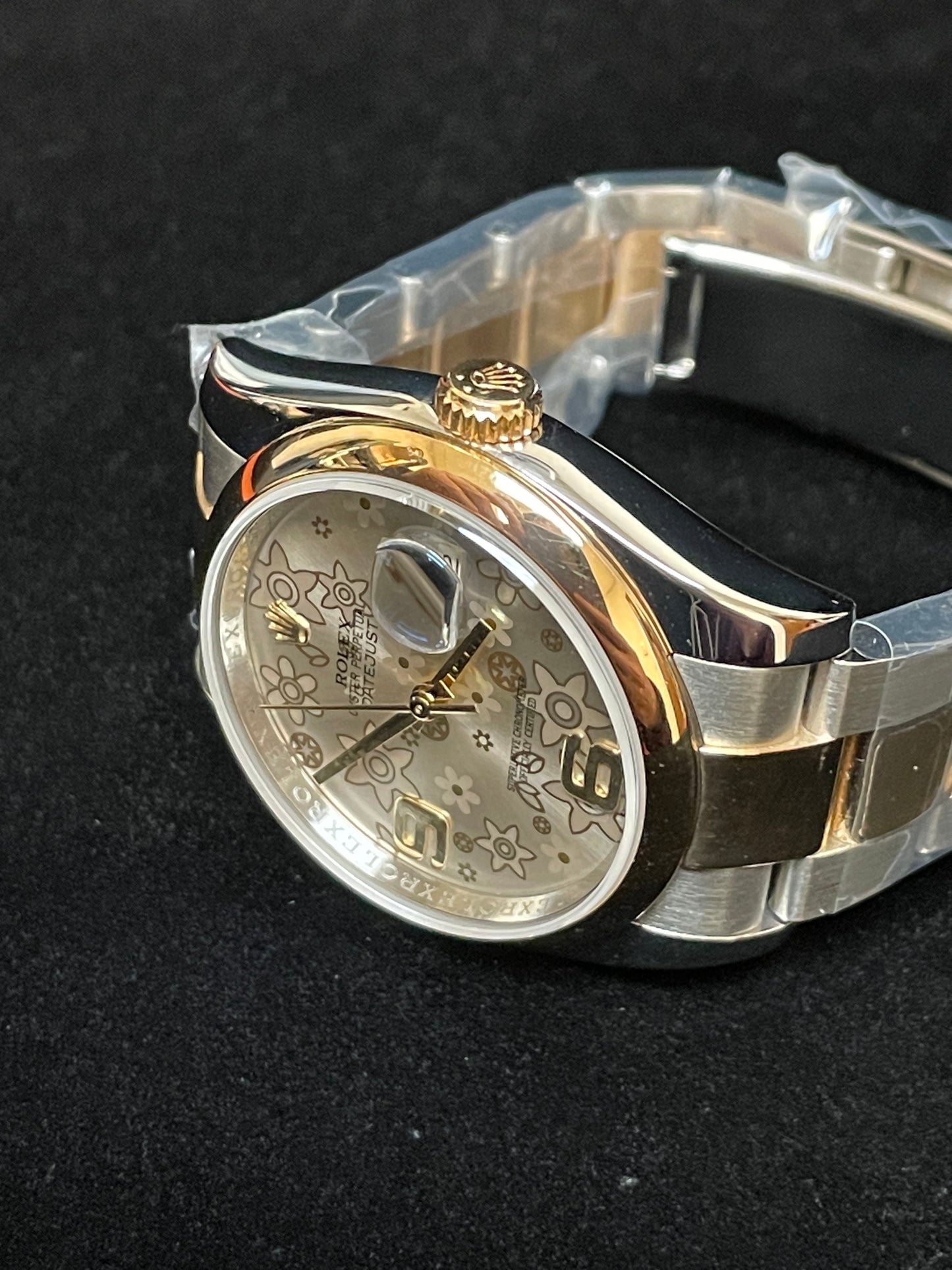 2017 Rolex Datejust 116203 Silver Floral Motif Dial TT 18kt Oyster No Paper 36mm