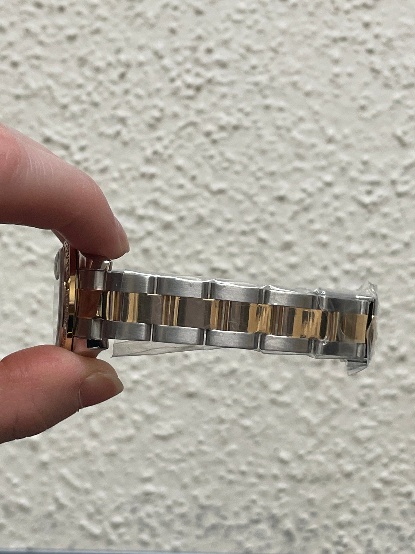 2007 Rolex Ladies Datejust 179173 Diamond Bezel Blue Dial TT 18kt Oyster 26mm