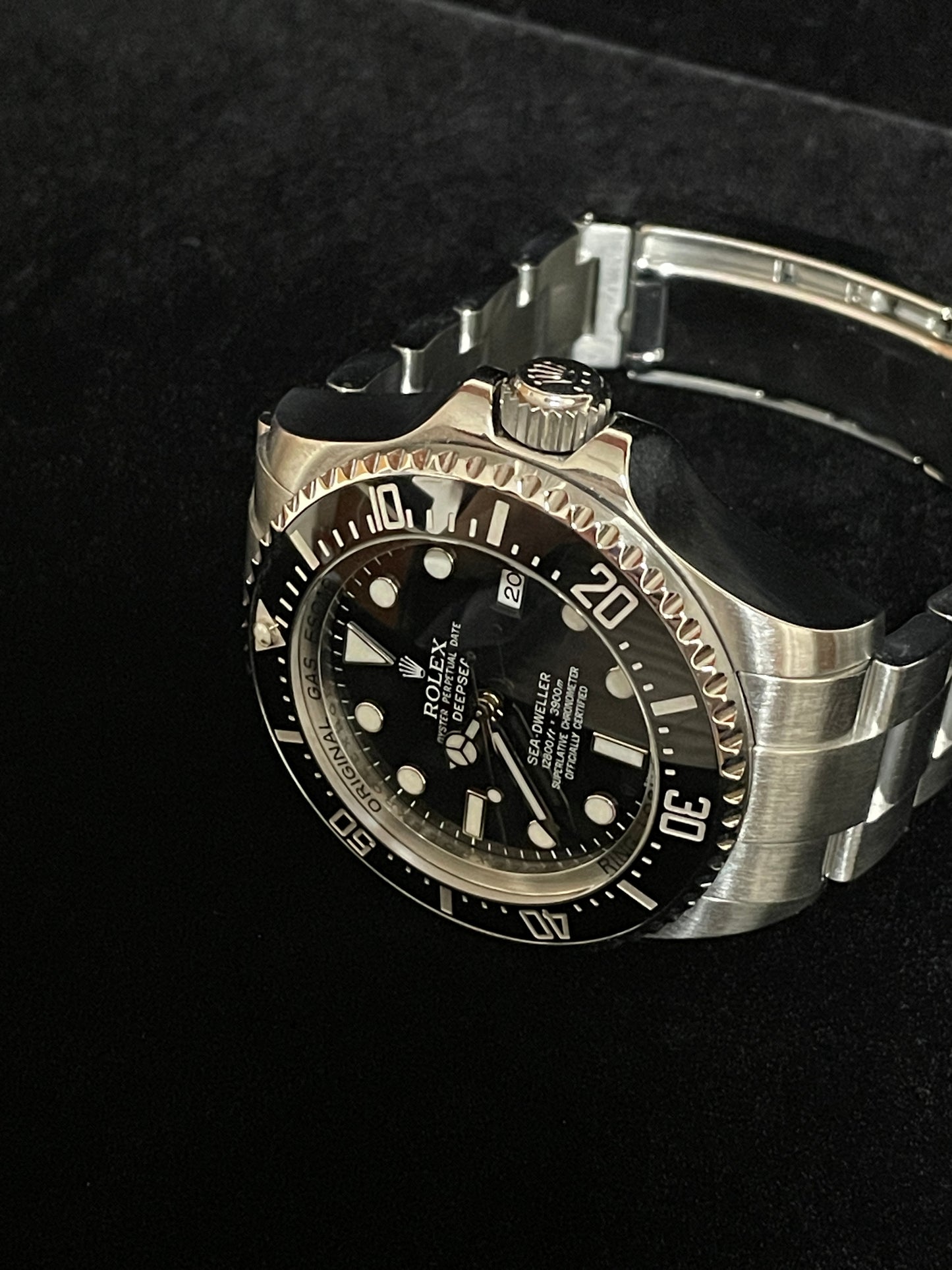 2010 Rolex Deepsea Sea-Dweller 116660 Black Dial SS Oyster With Papers 44mm