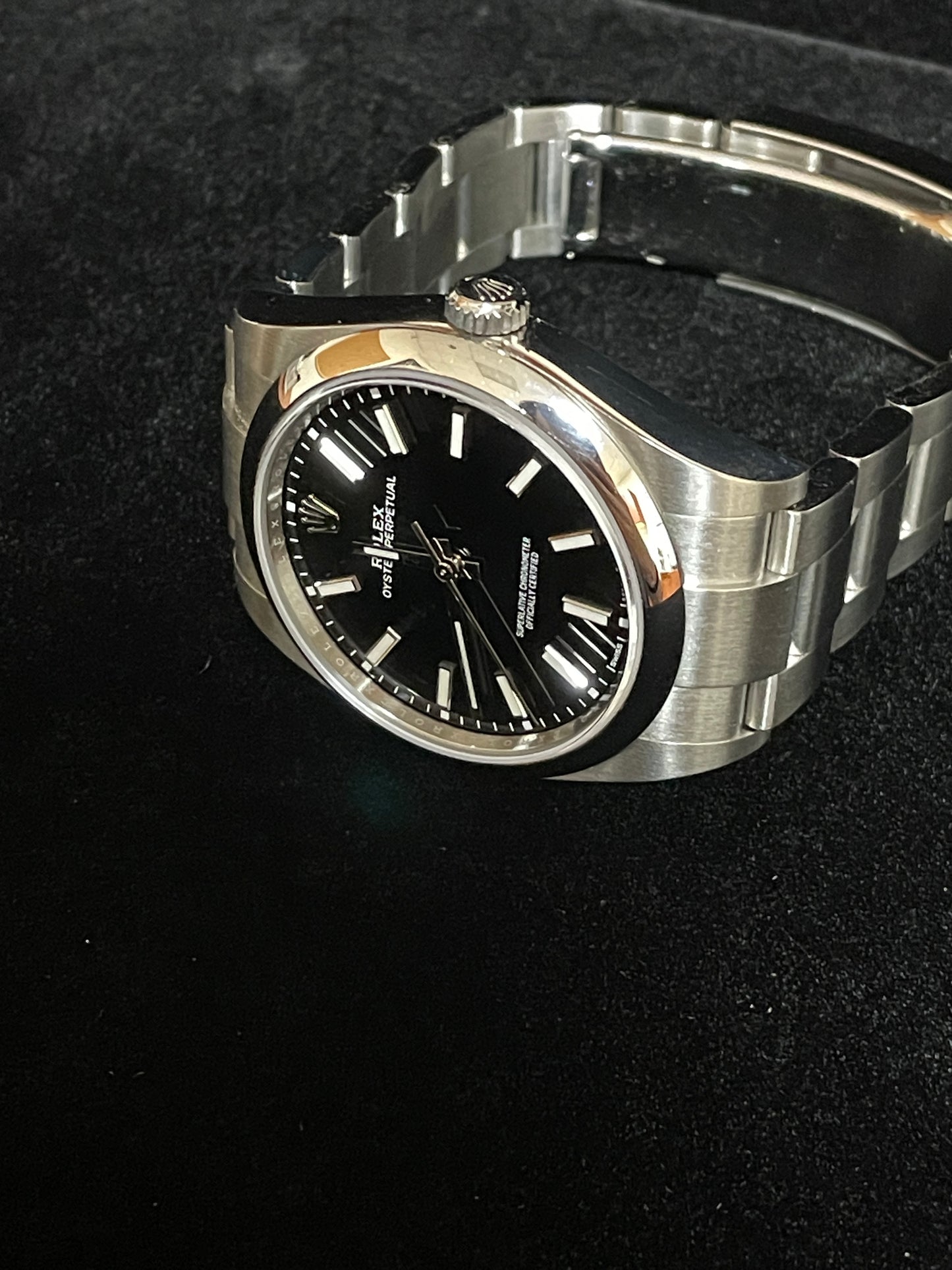 OHA 2019 Rolex Oyster Perpetual 114300 Black Dial SS Oyster With Papers 39mm