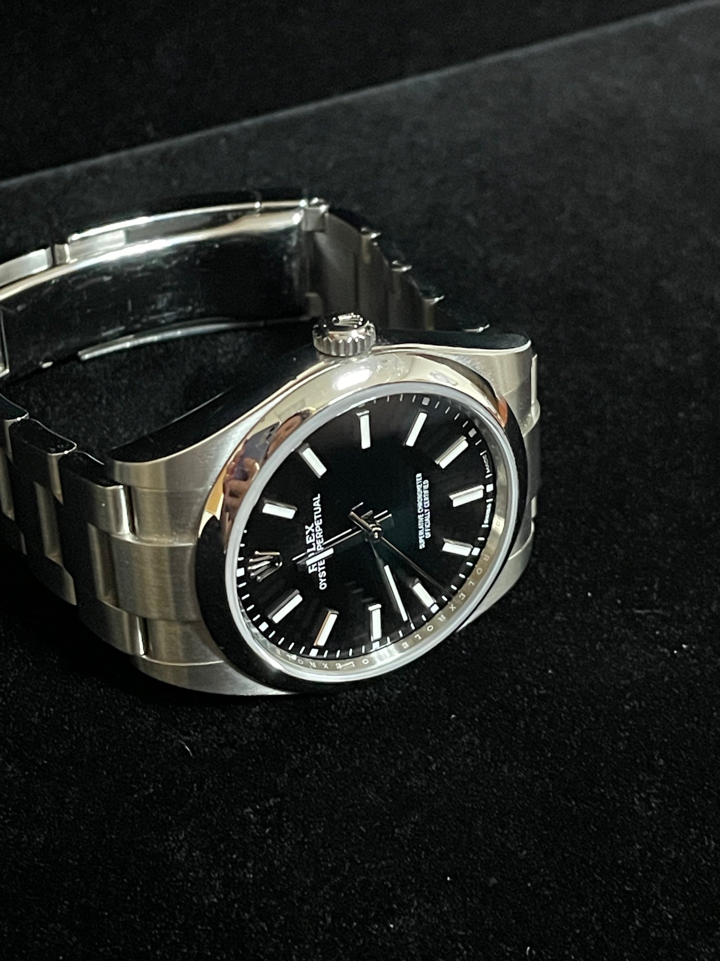 OHA 2019 Rolex Oyster Perpetual 114300 Black Dial SS Oyster With Papers 39mm