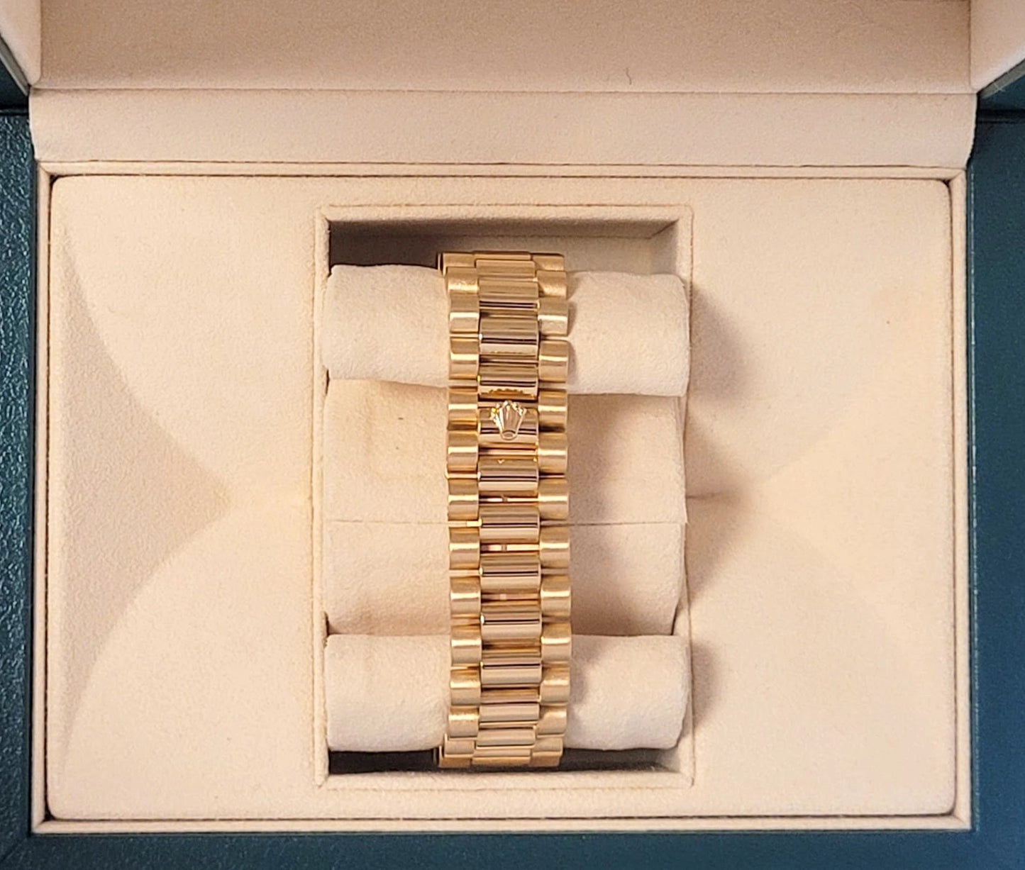 Rolex Day-Date 18348 Khanjar Diamond Dial and Bezel 18kt President RSC Card 2026