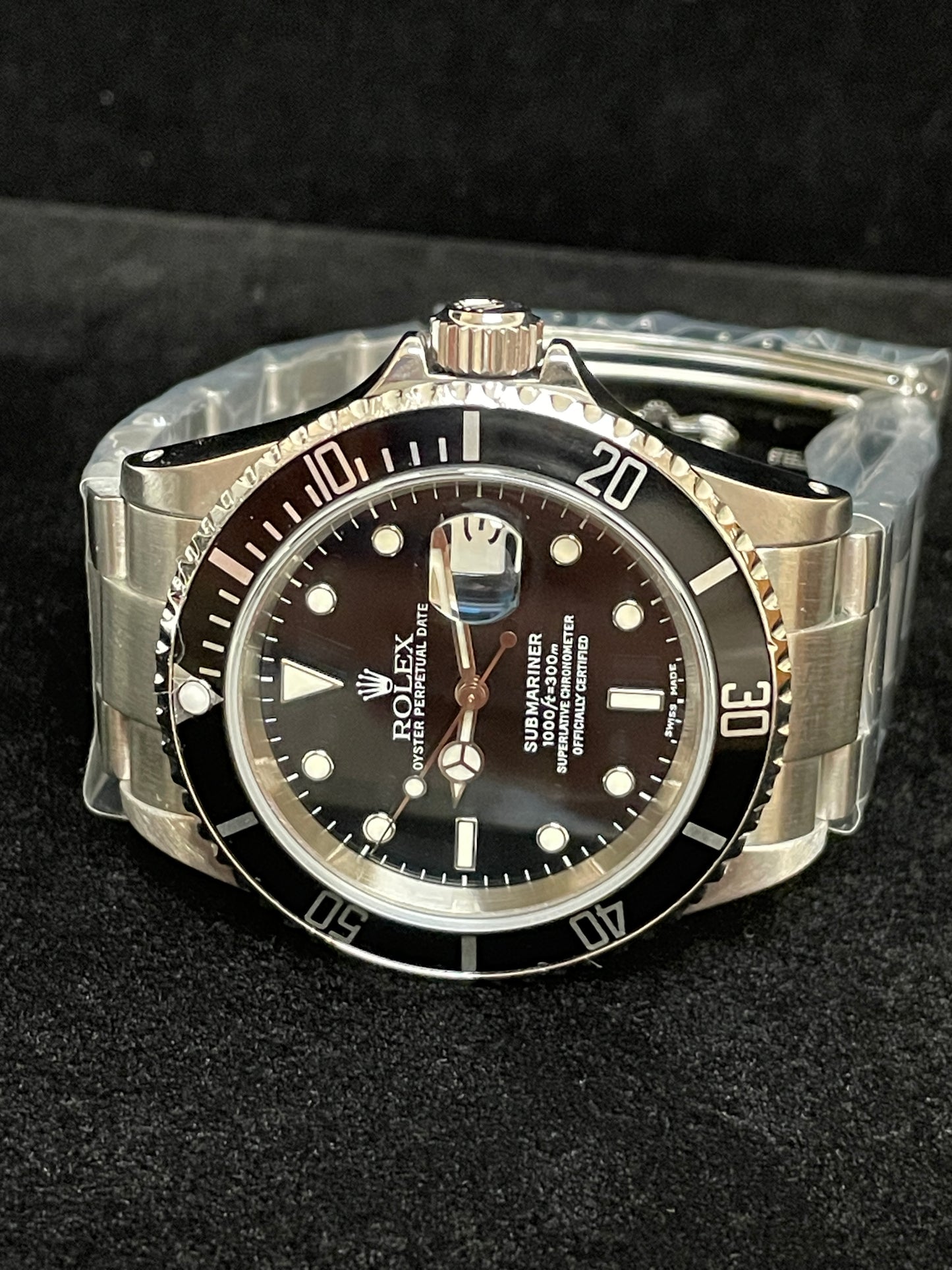 2000 Rolex Submariner Date 16610 Black Dial SEL SS Oyster With Papers 40mm