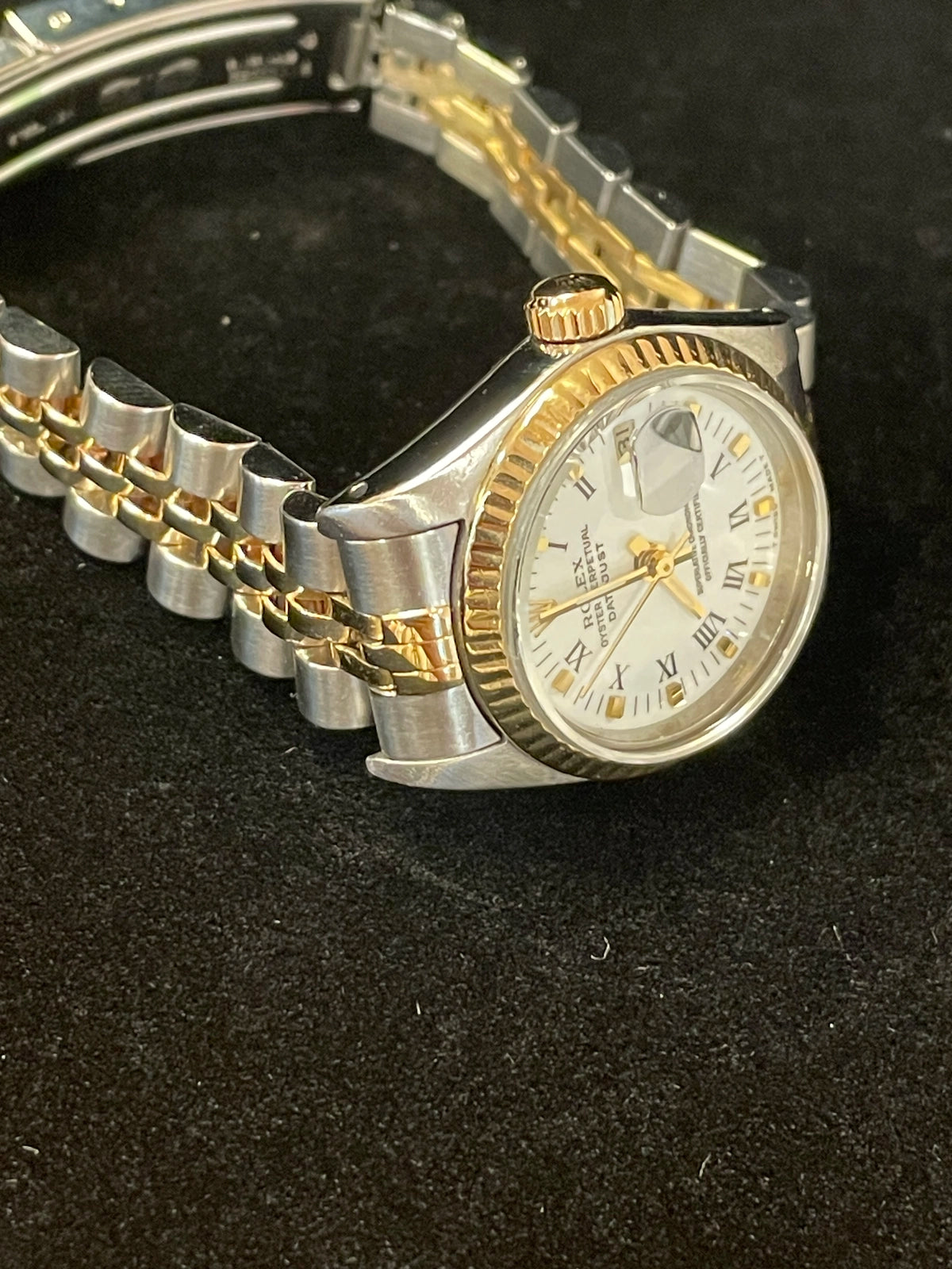 1986 Rolex Ladies Datejust 69173 White Roman Dial TT Jubilee No Papers 26mm