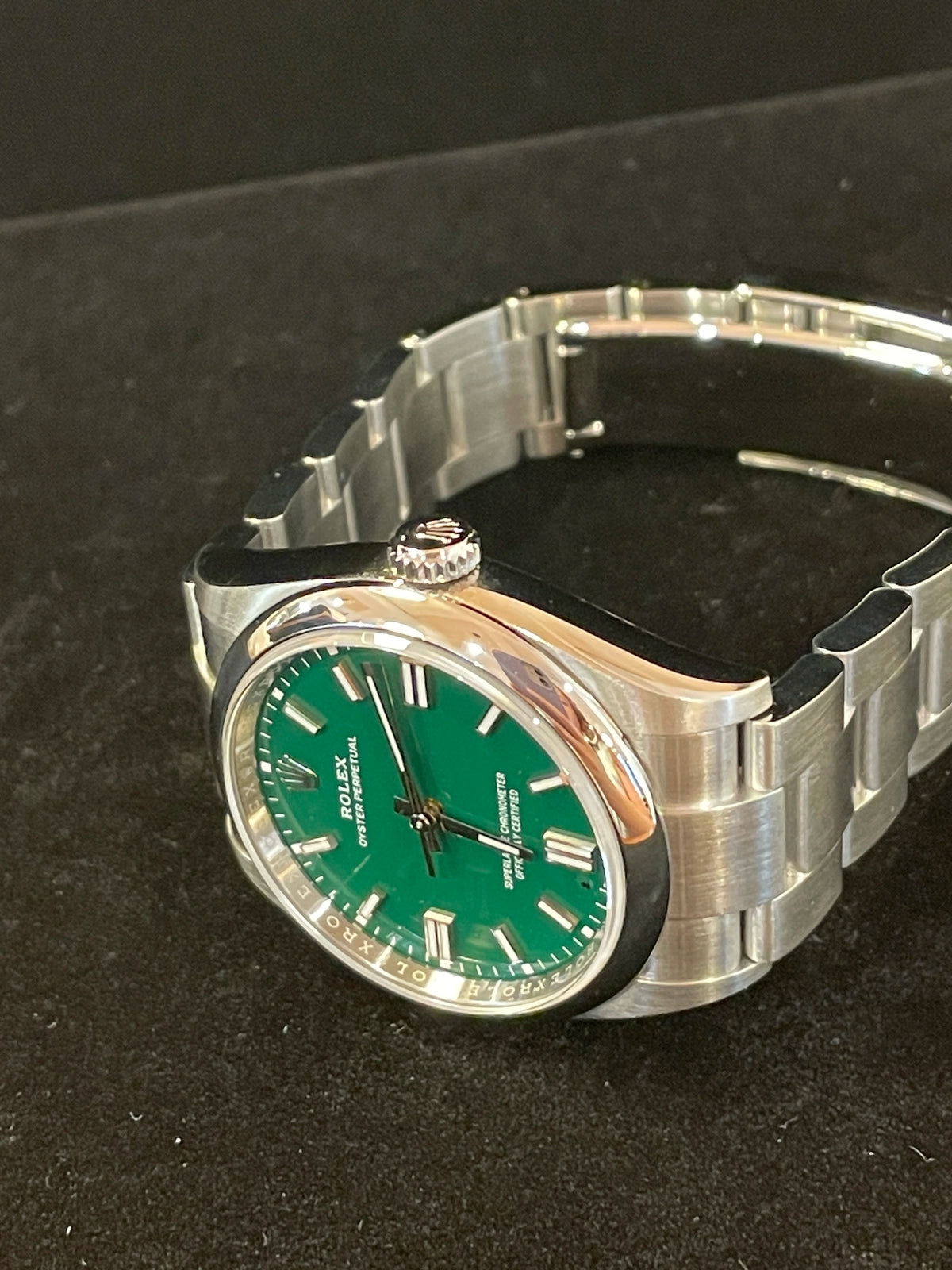 2025 Rolex Oyster Perpetual 126000 Green Dial SS Oyster With Papers 36mm