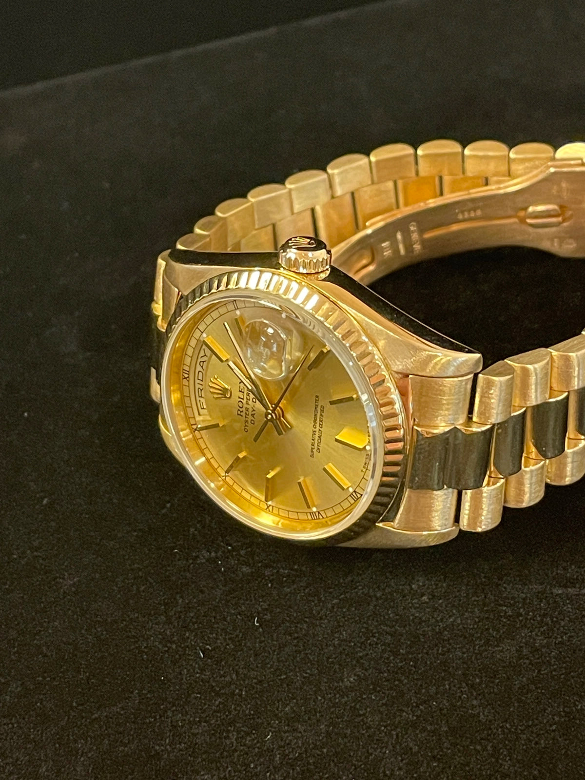 1989 Rolex Day-Date 18238 Champagne Dial 18kt President With Papers 36mm