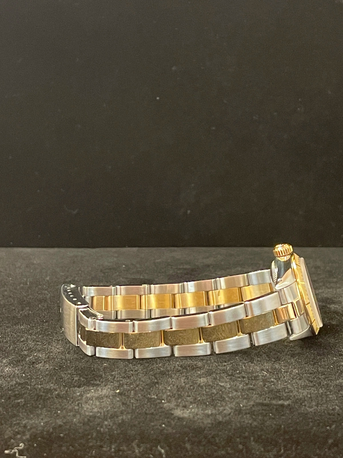 1990 Rolex Ladies Oyster Perpetual 67234 Champagne Dial TT Oyster No Papers 26mm