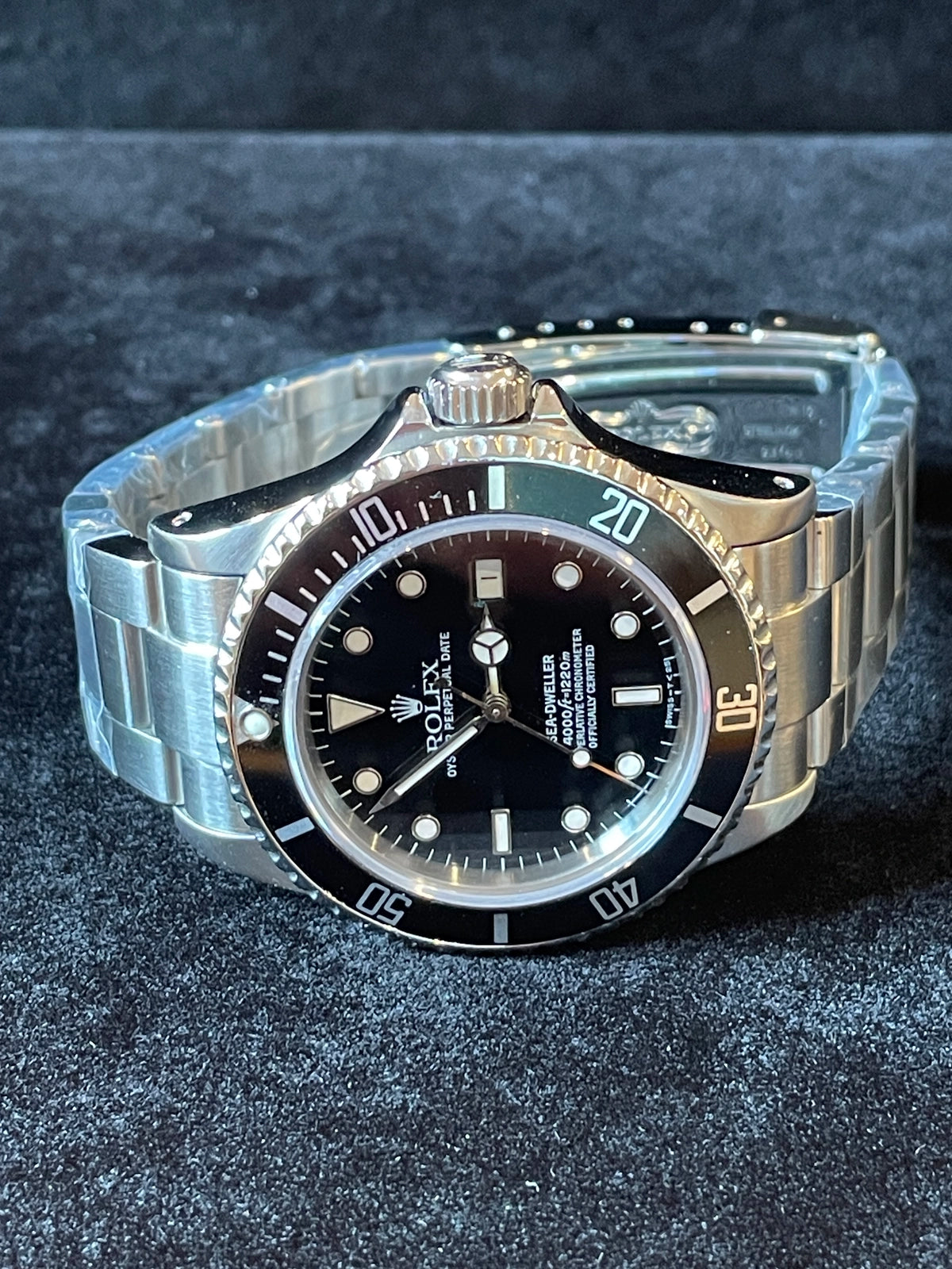 1985 Rolex Sea-Dweller 16660 Black Dial SS Oyster With Papers 40mm