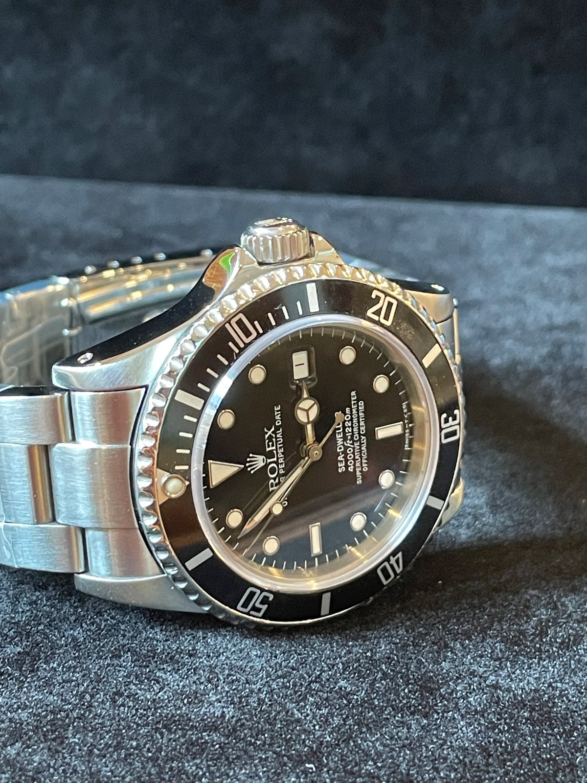 1985 Rolex Sea-Dweller 16660 Black Dial SS Oyster With Papers 40mm