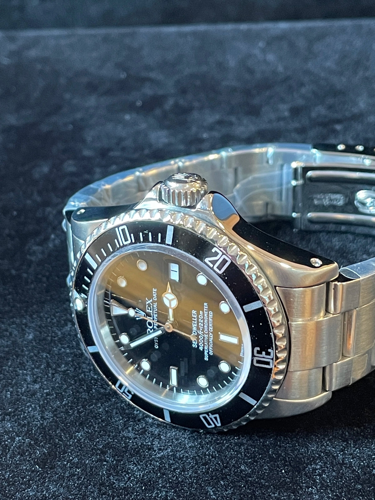 1985 Rolex Sea-Dweller 16660 Black Dial SS Oyster With Papers 40mm