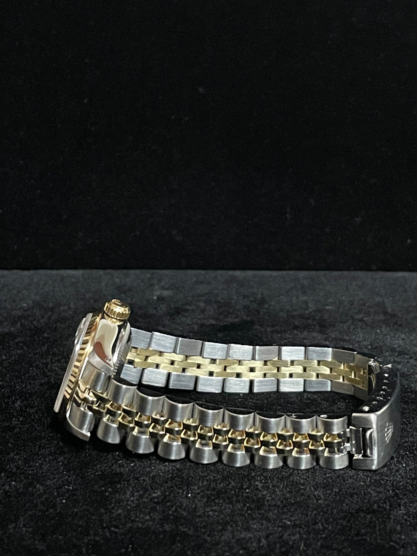 Rolex Ladies Date 69173 White Roman Dial Two-Tone Gold Jubilee With Papers 26mm