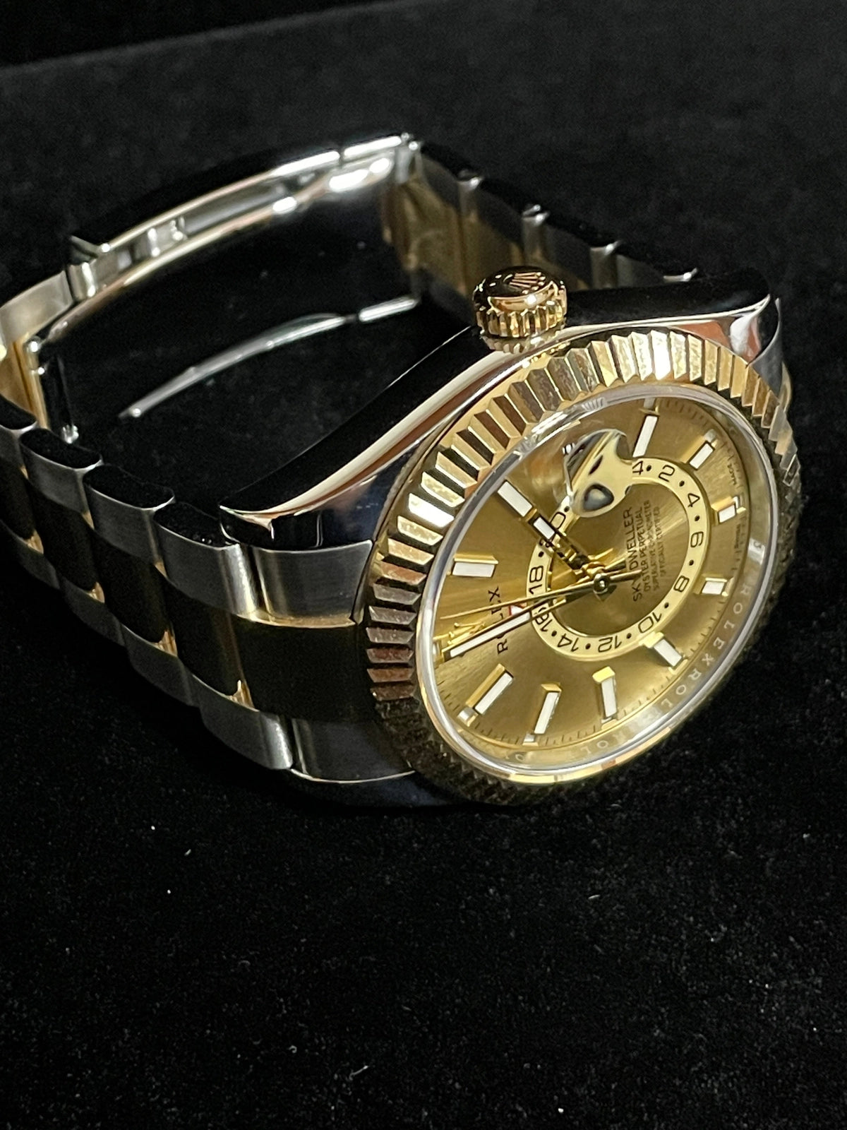 2020 Rolex Sky-Dweller 326933 Champagne Dial TT 18kt Oyster With Papers 42mm
