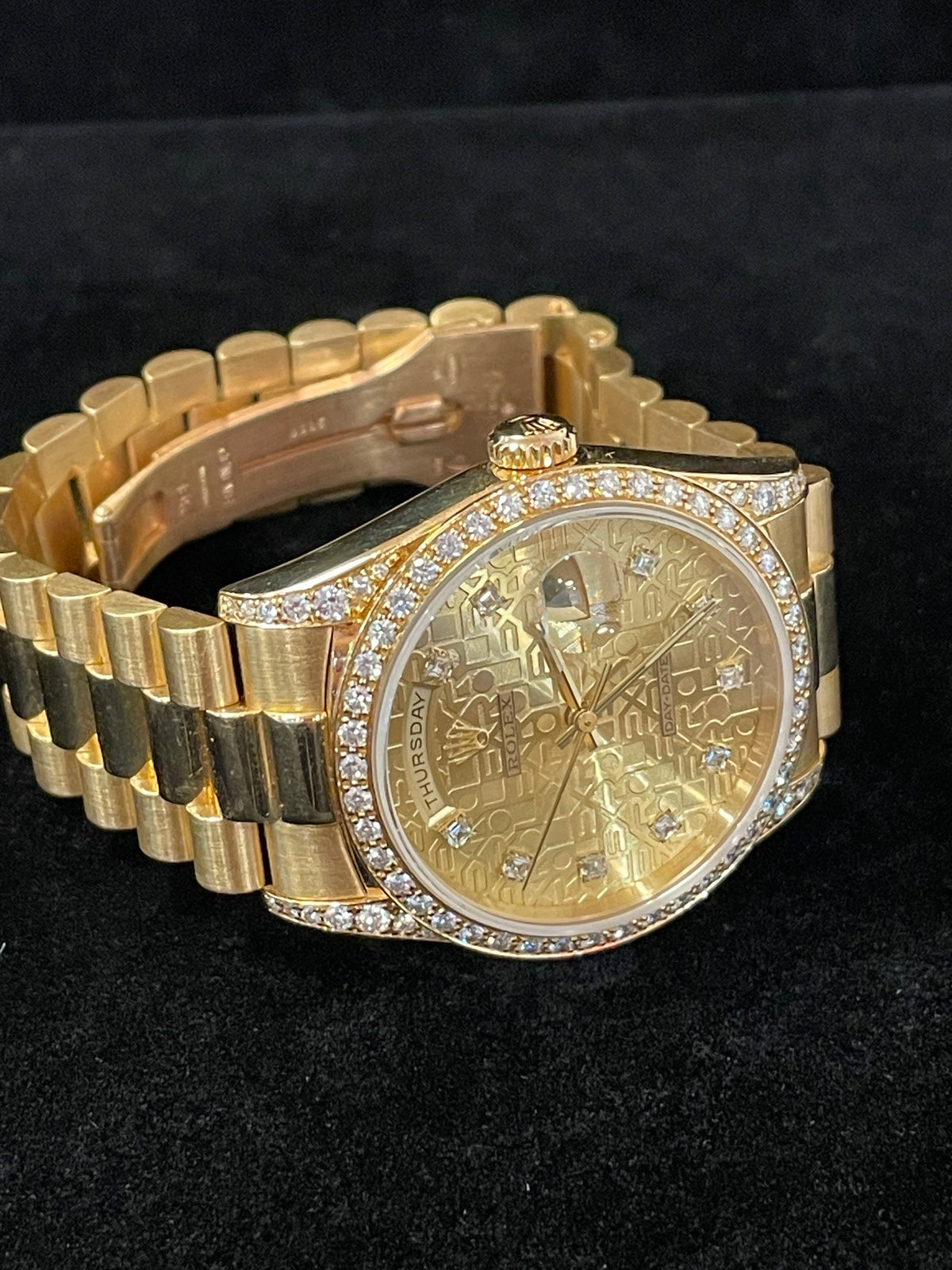 1990 Rolex Day-Date 18388 Jubilee Diamond Dial Bezel and Lugs 18kt President 36m