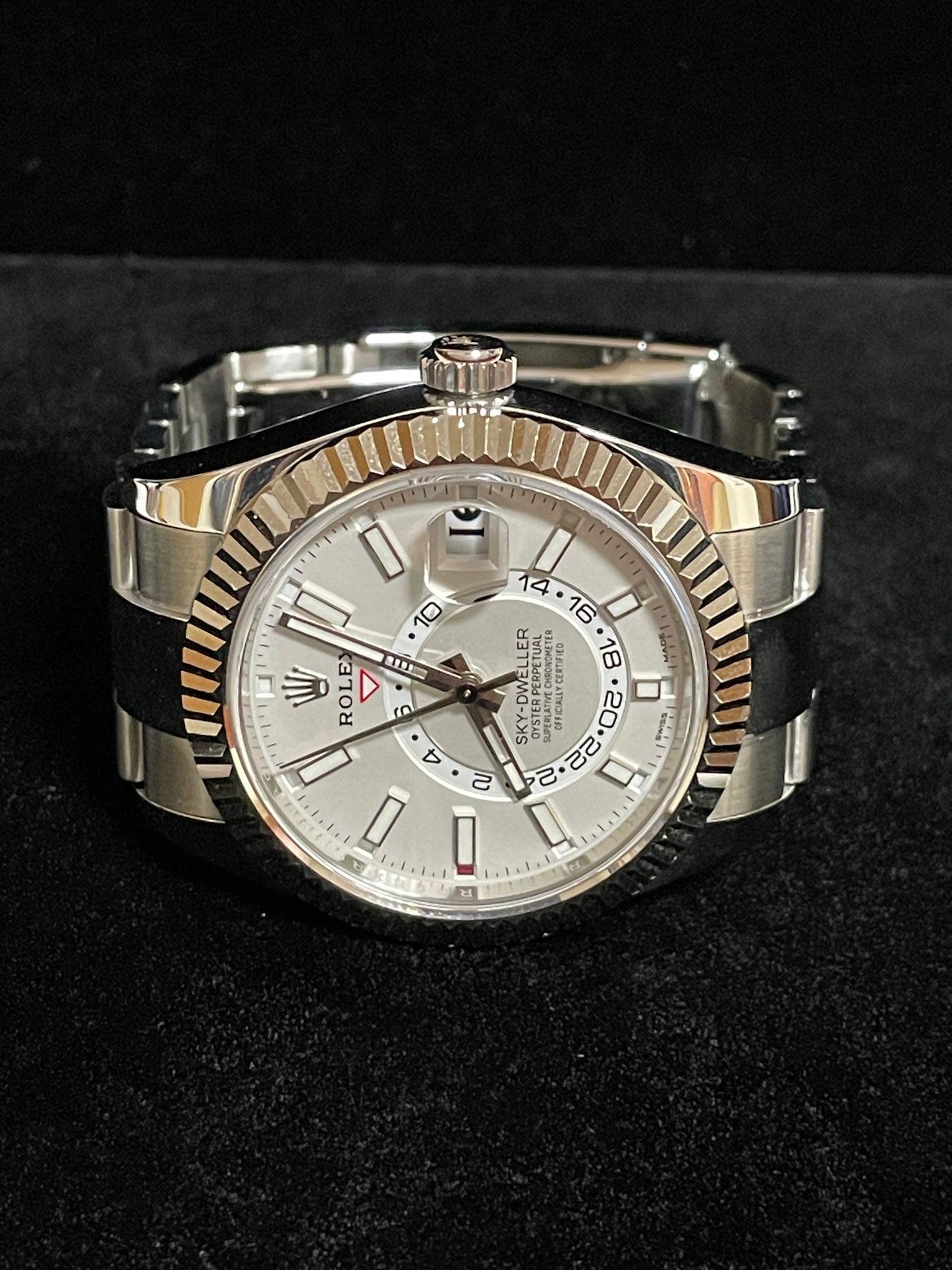 OHA 2020 Rolex Sky-Dweller 326934 White Dial SS Oyster With Papers 42mm