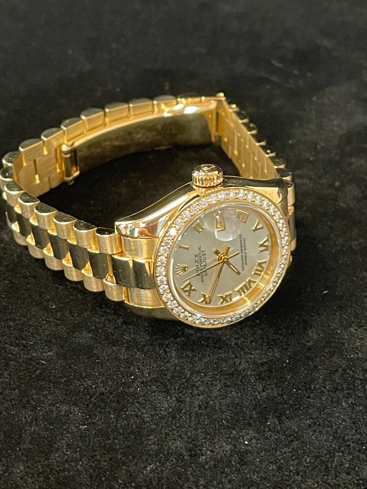2002 Rolex Ladies Datejust 179178 MOP Dial Diamond Bezel 18kt President 26mm