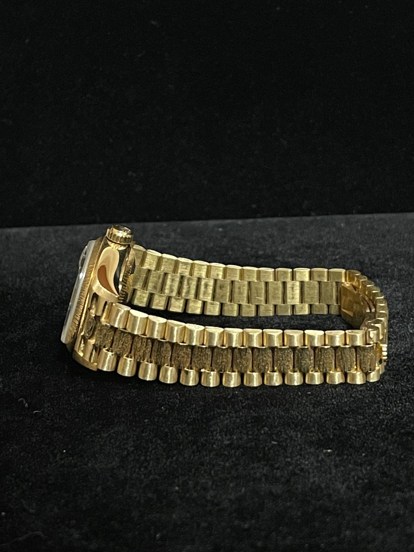 1986 Rolex Ladies Datejust President Bark 69178 Champagne Dial 18kt YG 26mm