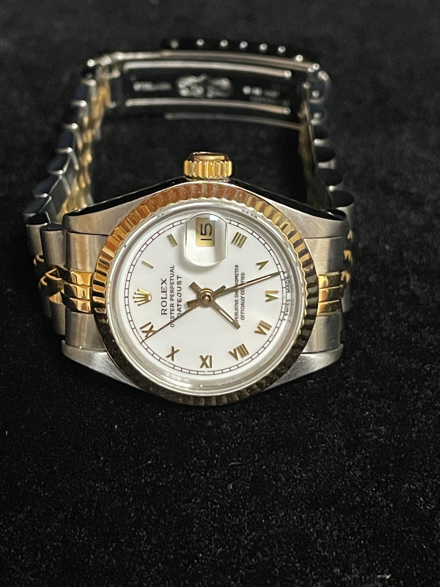 1988 Rolex Ladies Datejust 69173 White Roman Dial TT 18kt Jubilee No Papers 26mm