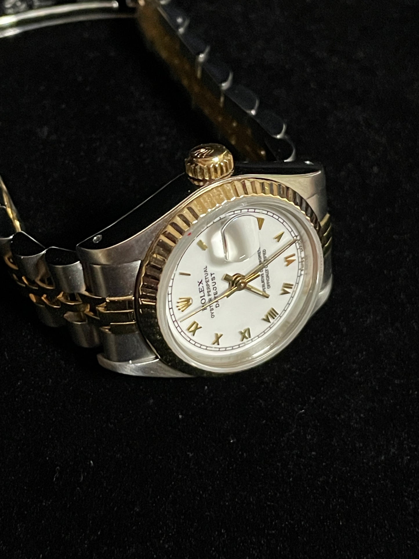 1988 Rolex Ladies Datejust 69173 White Roman Dial TT 18kt Jubilee No Papers 26mm