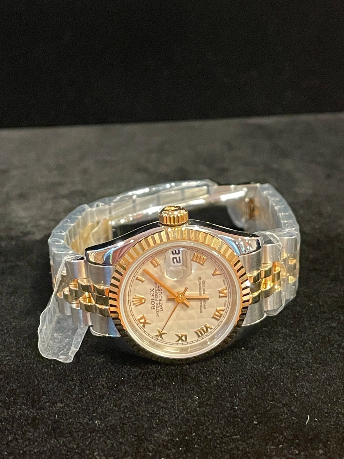 2006 Rolex Ladies Datejust 179173 Ivory Roman Dial TT 18kt Jubilee 26mm