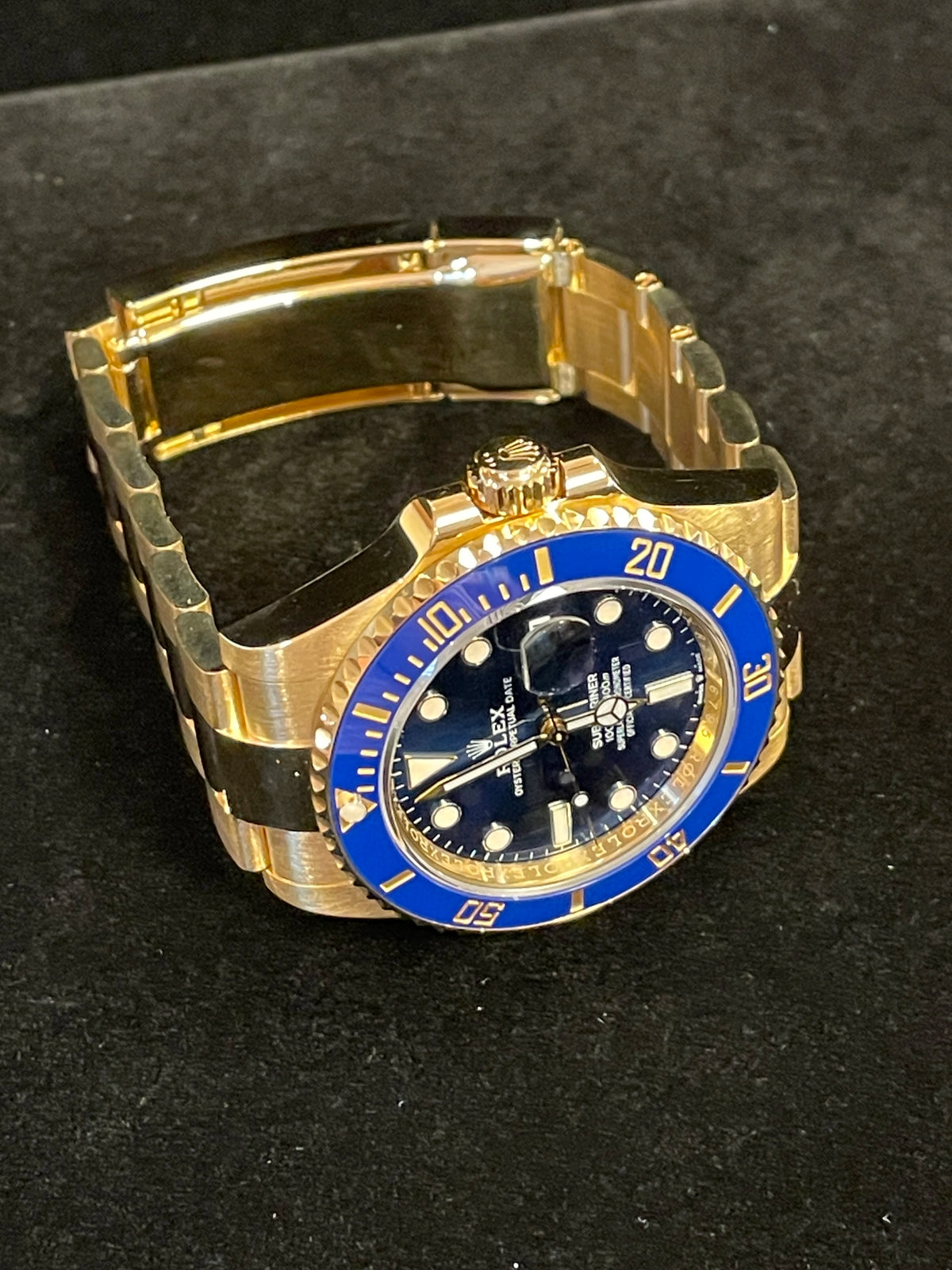 2021 Rolex Submariner 126618LB Blue Dial 18kt Oyster With Papers 41mm